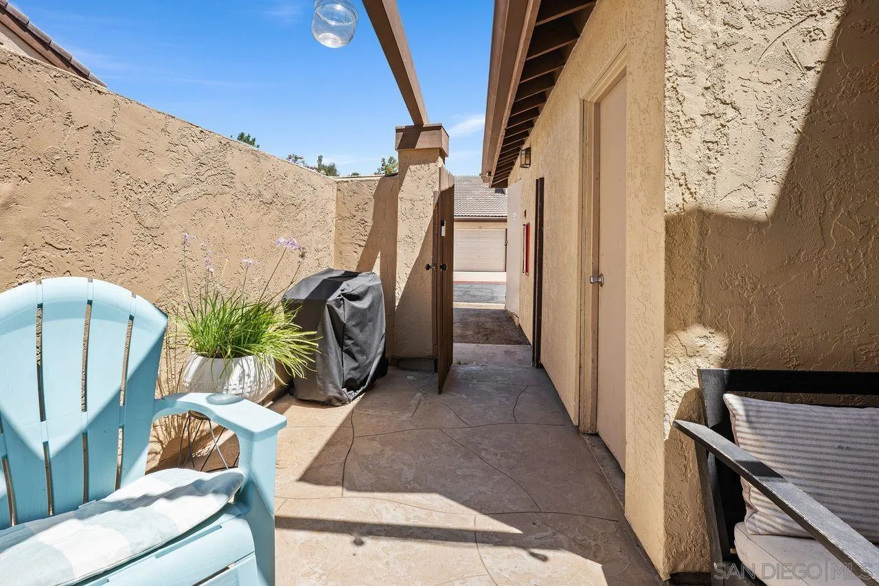 Alpine, California, 91901, United States, 2 Bedrooms Bedrooms, ,2 BathroomsBathrooms,Residential,For Sale,1902222