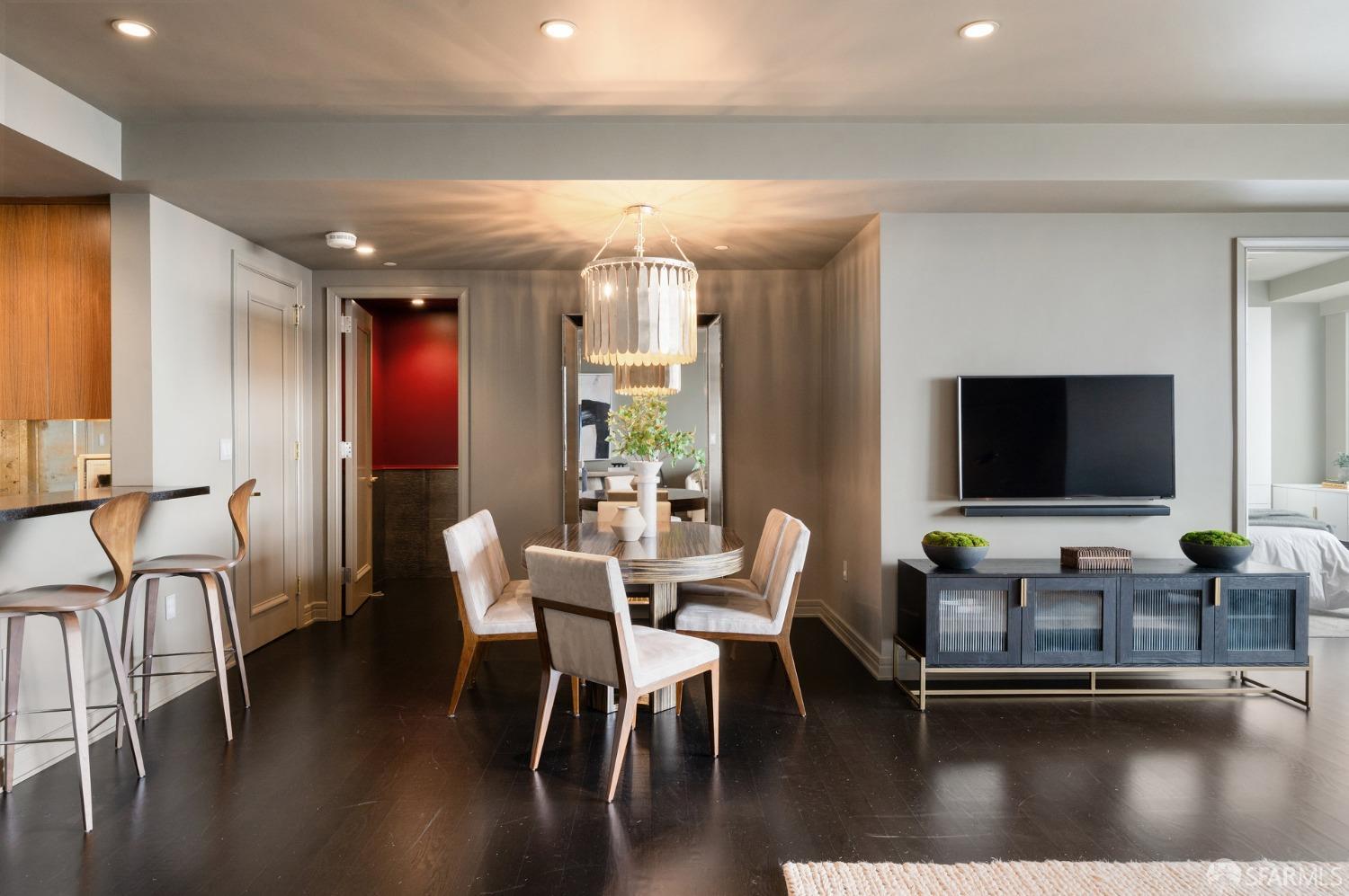 San Francisco, California, 94103, United States, 2 Bedrooms Bedrooms, ,3 BathroomsBathrooms,Residential,For Sale,1793366