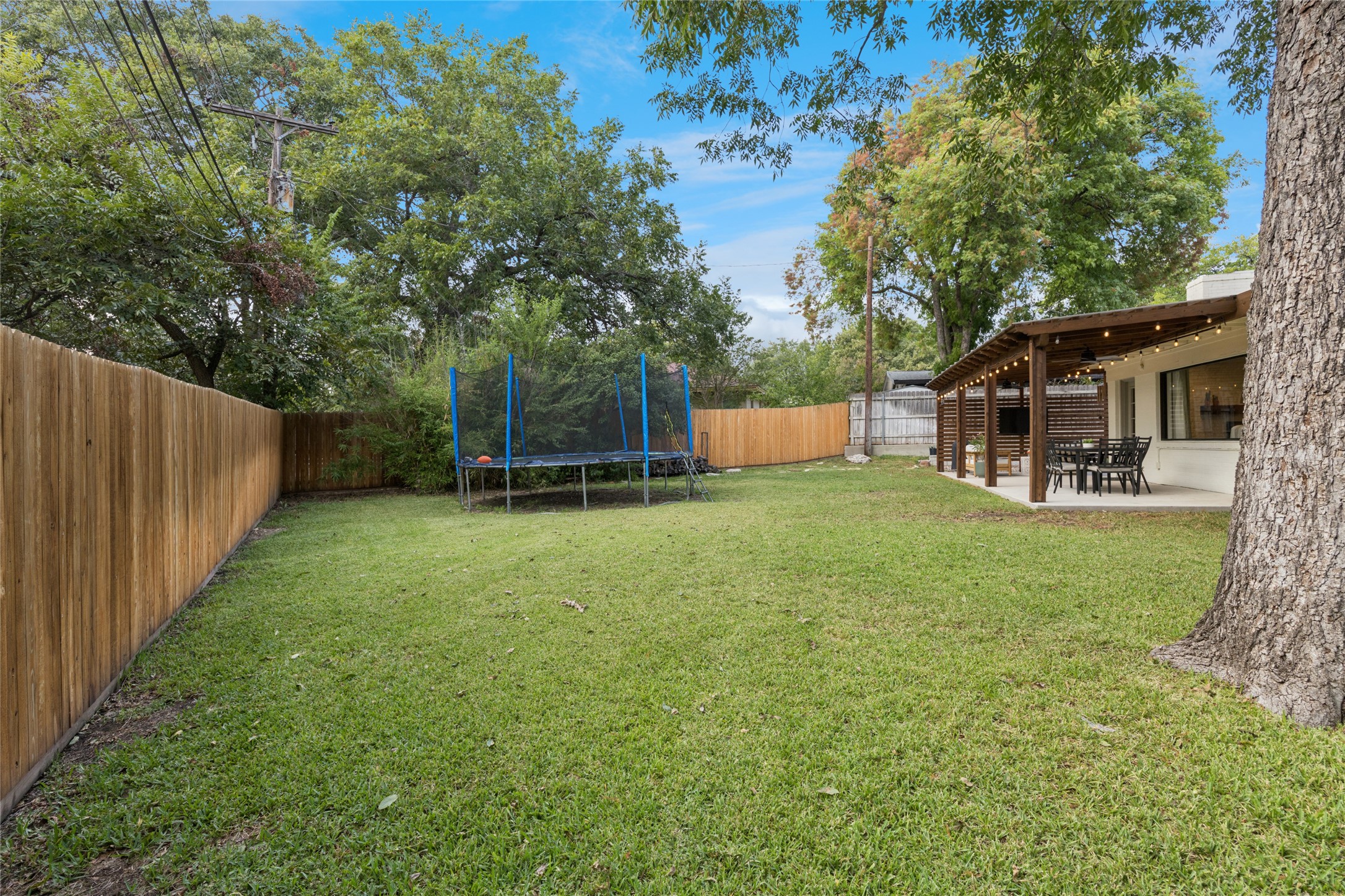 Fort Worth, Texas, 76116, United States, 4 Bedrooms Bedrooms, ,2 BathroomsBathrooms,Residential,For Sale,1957427