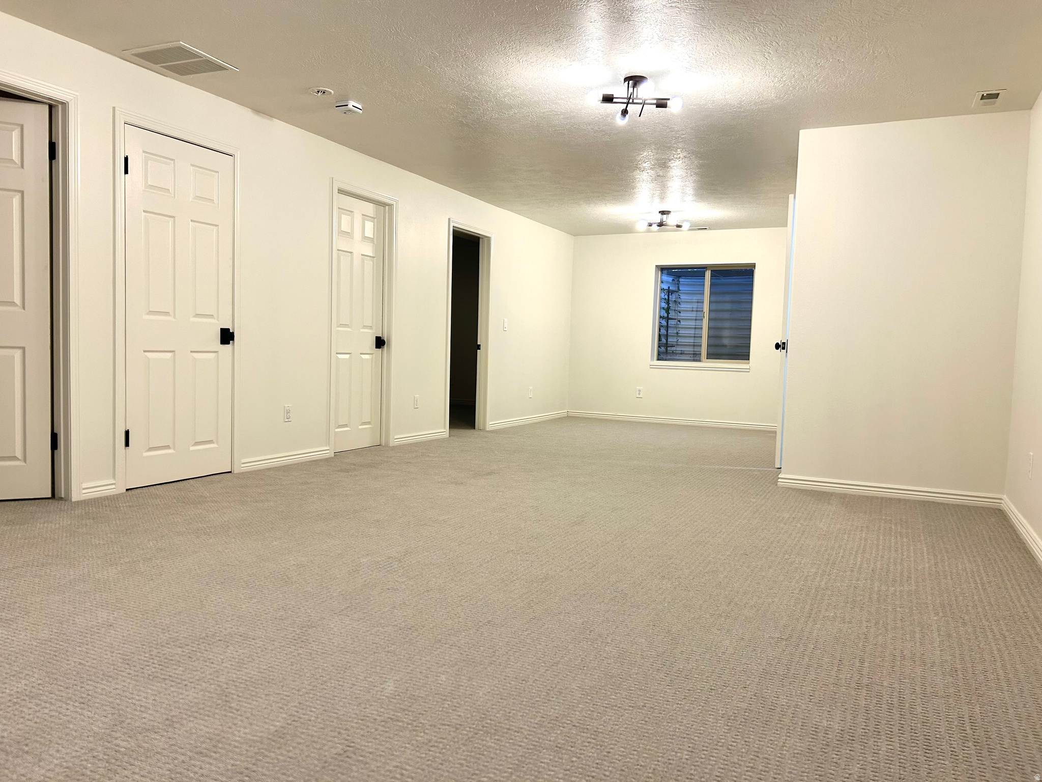 Spanish Fork, Utah, 84660, United States, 5 Bedrooms Bedrooms, ,3 BathroomsBathrooms,Residential,For Sale,1988016