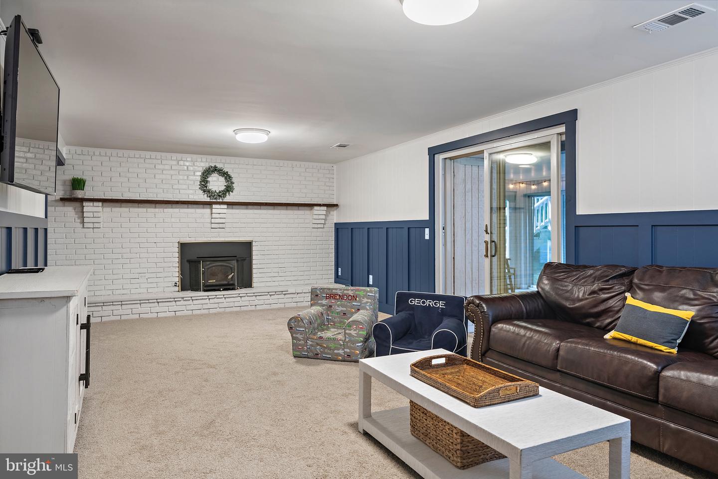 ANNAPOLIS, Maryland, 21401, United States, 4 Bedrooms Bedrooms, ,3 BathroomsBathrooms,Residential,For Sale,1988368