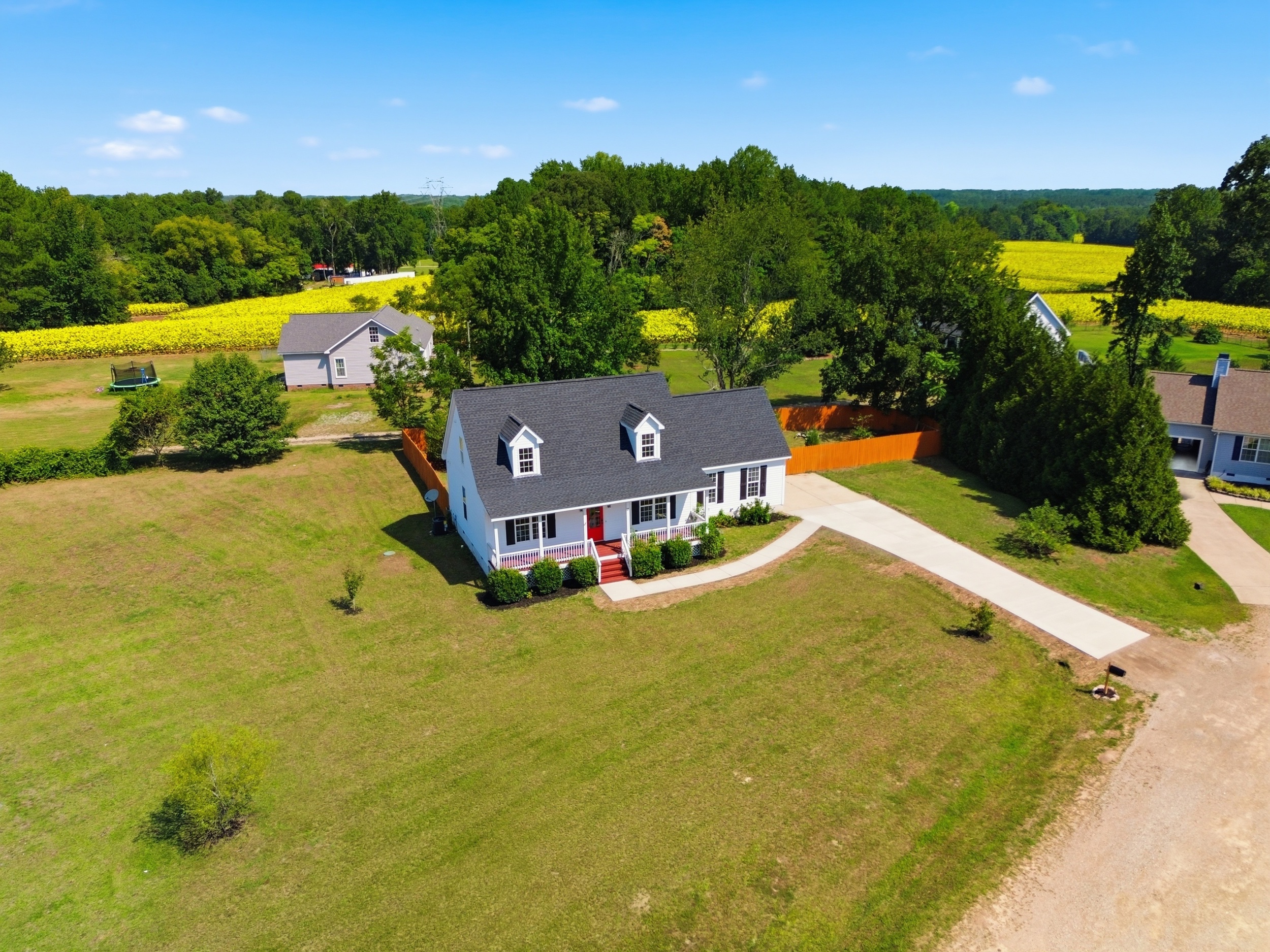  15 Davis Circle Drive, Zebulon, NC 27597 - 物件實景