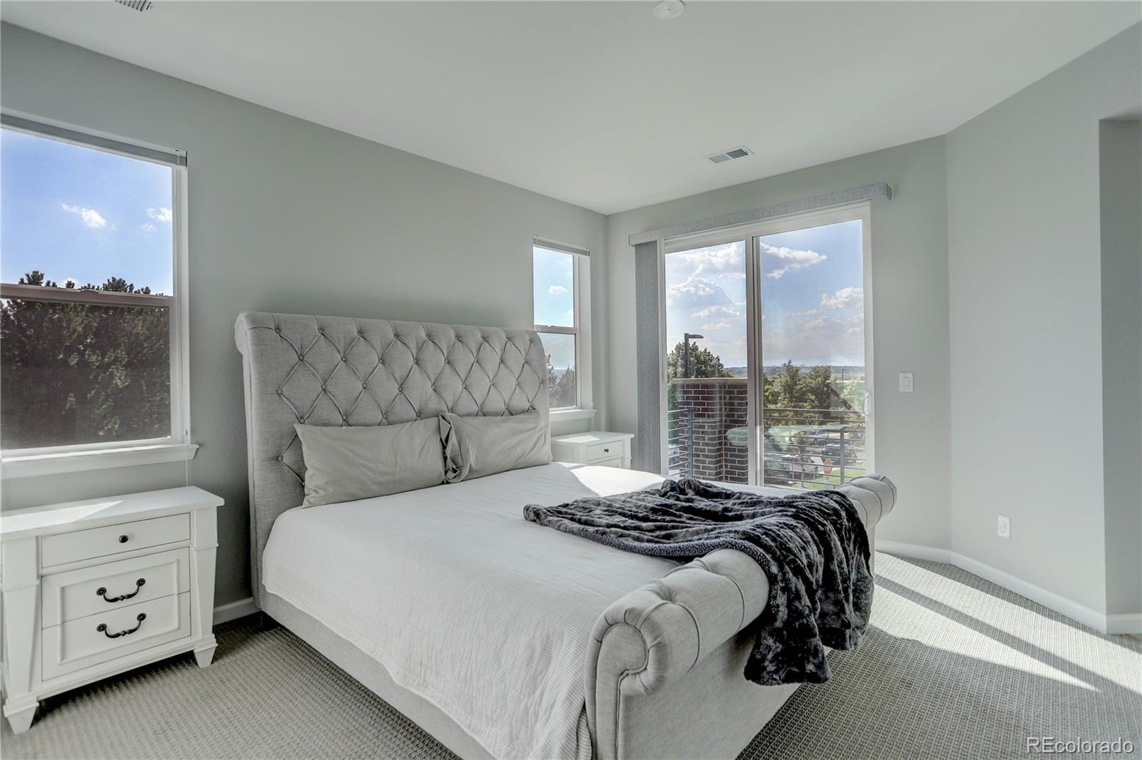 Aurora, Colorado, 80015, United States, 3 Bedrooms Bedrooms, ,3 BathroomsBathrooms,Residential,For Sale,1939063