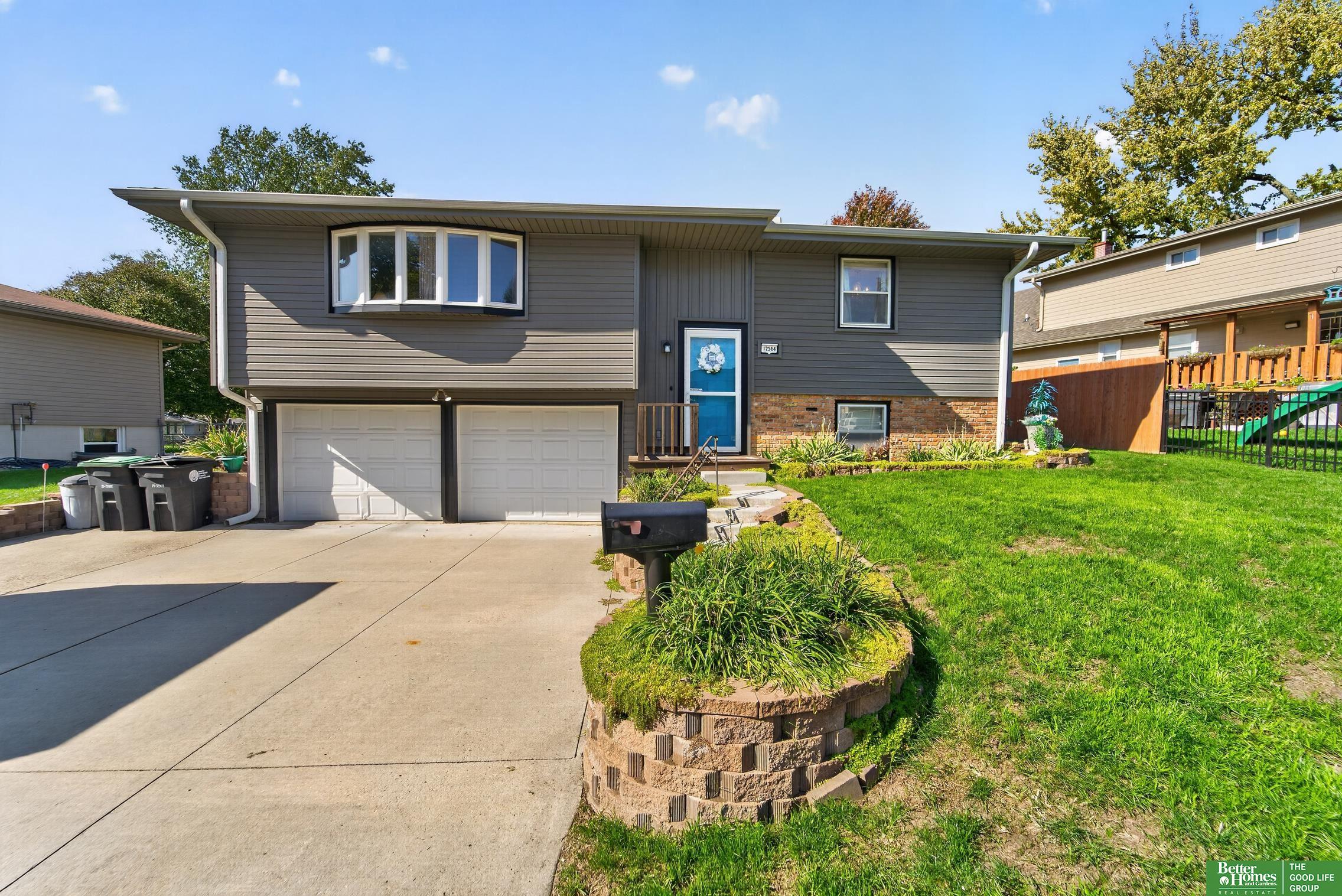 Bartels Dr, Omaha, NE 68137