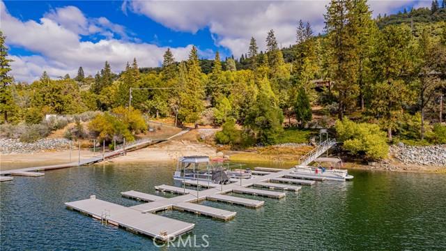 Bass Lake, California, 93604, United States, 3 Bedrooms Bedrooms, ,2 BathroomsBathrooms,Residential,For Sale,1979662