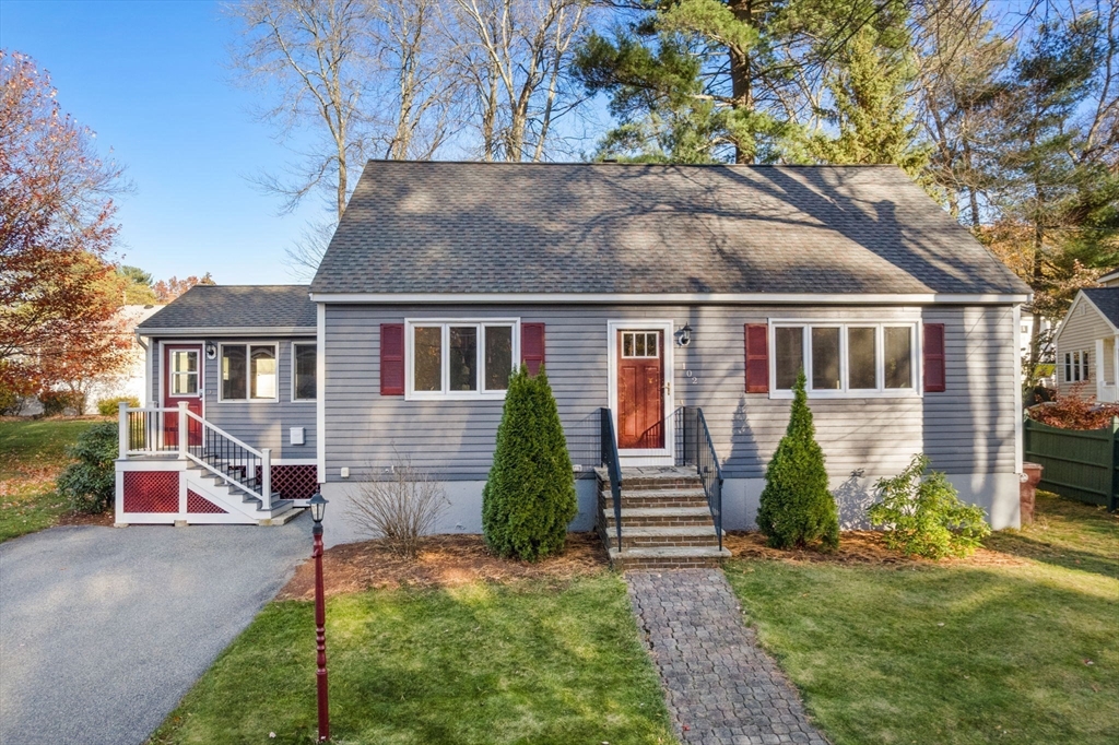 Lowell, Massachusetts, 01851, United States, 4 Bedrooms Bedrooms, ,2 BathroomsBathrooms,Residential,For Sale,1987726