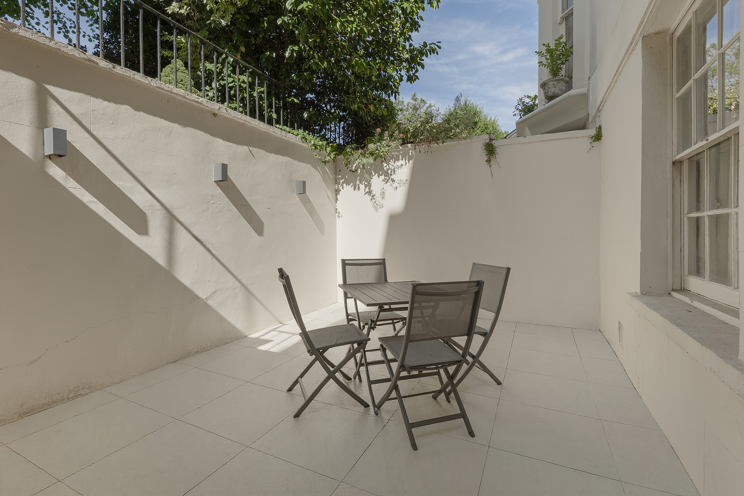  A Garden Apartment with Private Garage in the Heart of Little Venice - 物件實景