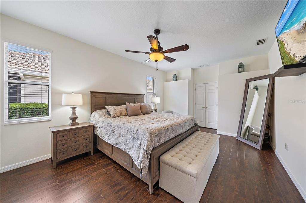 Bradenton, Florida, 34212, United States, 3 Bedrooms Bedrooms, ,2 BathroomsBathrooms,Residential,For Sale,1927218