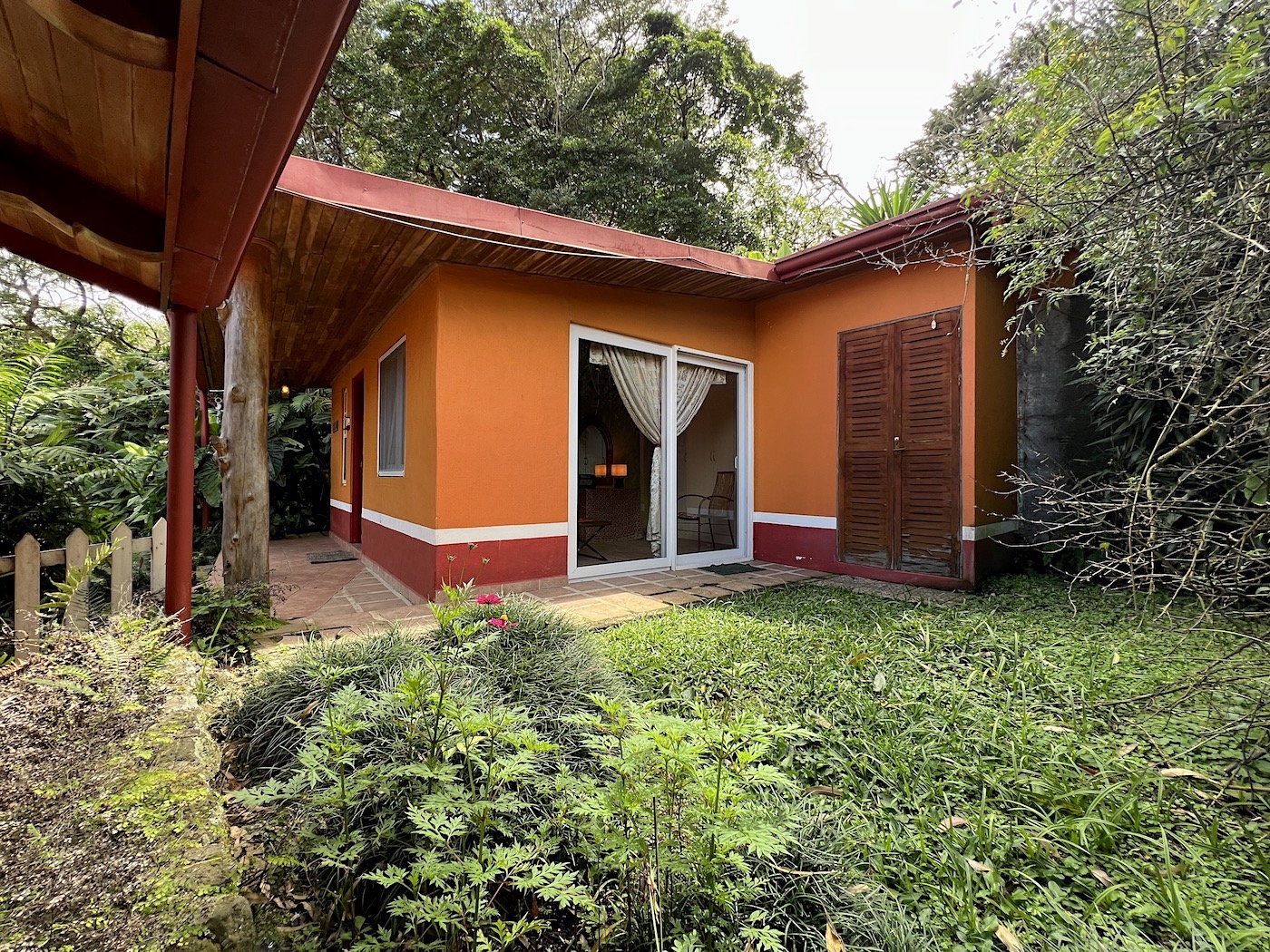 San Rafael, Heredia, CR, 6 Bedrooms Bedrooms, ,5 BathroomsBathrooms,Residential,For Sale,1694413