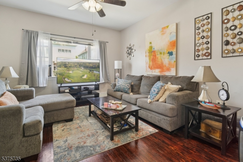 Garfield City, New Jersey, 07026, United States, 4 Bedrooms Bedrooms, ,3 BathroomsBathrooms,Residential,For Sale,1913233