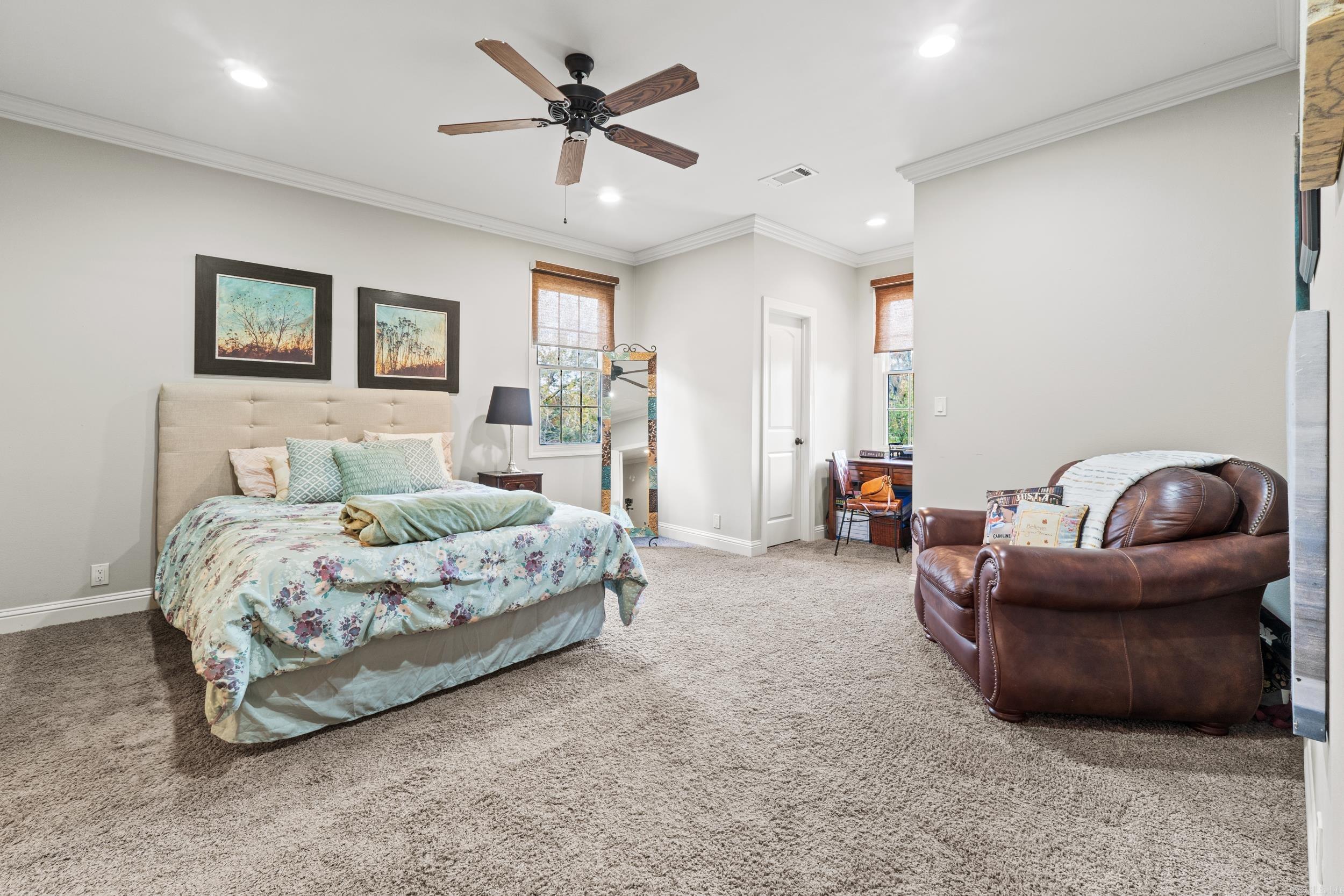 Benton, Arkansas, 72019, United States, 5 Bedrooms Bedrooms, ,5 BathroomsBathrooms,Residential,For Sale,1994401