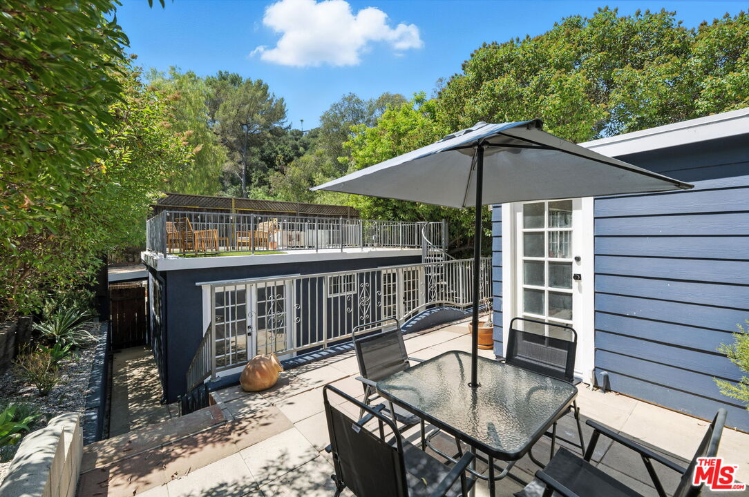 Topanga, California, 90290, United States, 2 Bedrooms Bedrooms, ,1 BathroomBathrooms,Residential,For Sale,1913417