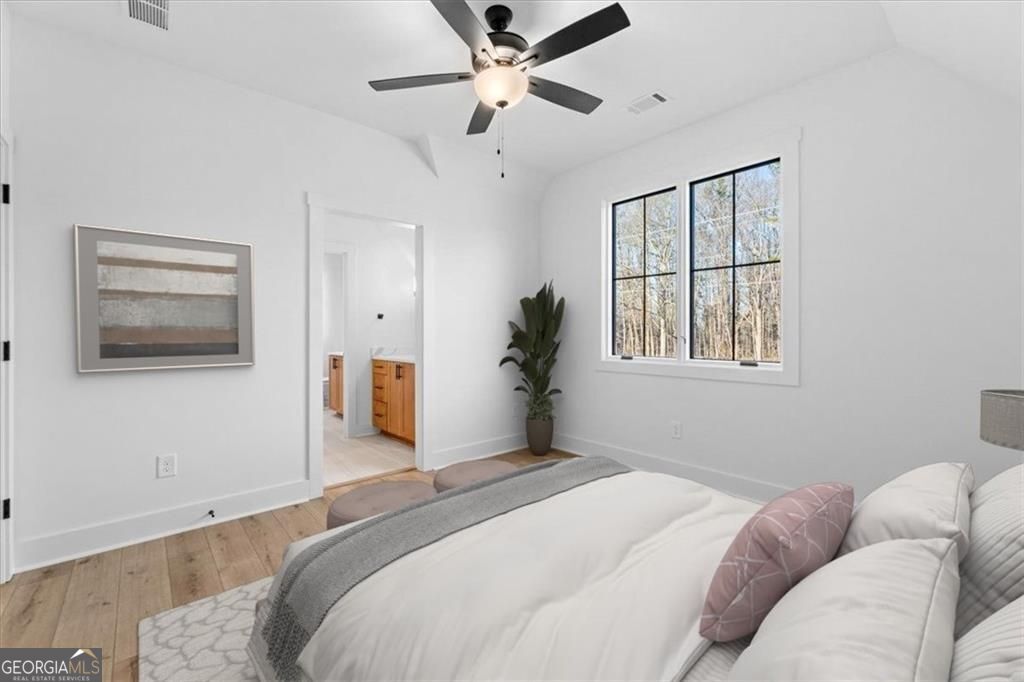 Gainesville, Georgia, 30506, United States, 5 Bedrooms Bedrooms, ,6 BathroomsBathrooms,Residential,For Sale,1908175