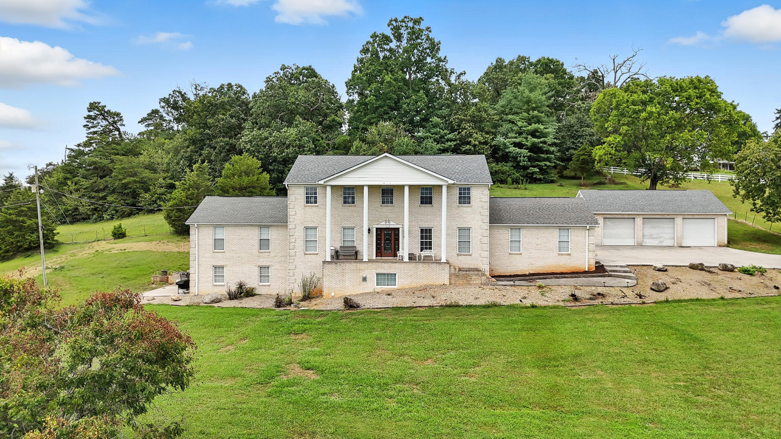 Seymour, Tennessee, 37865, United States, 8 Bedrooms Bedrooms, ,8 BathroomsBathrooms,Residential,For Sale,1904396