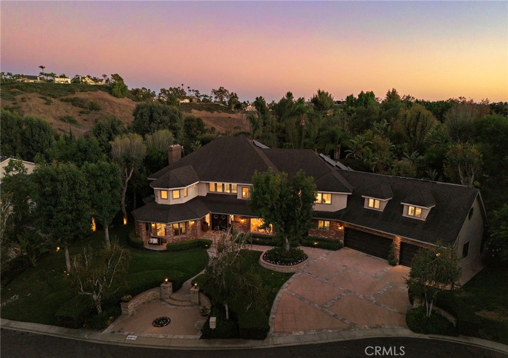 Laguna Hills, California, 92653, United States, 7 Bedrooms Bedrooms, ,5 BathroomsBathrooms,Residential,For Sale,1941687