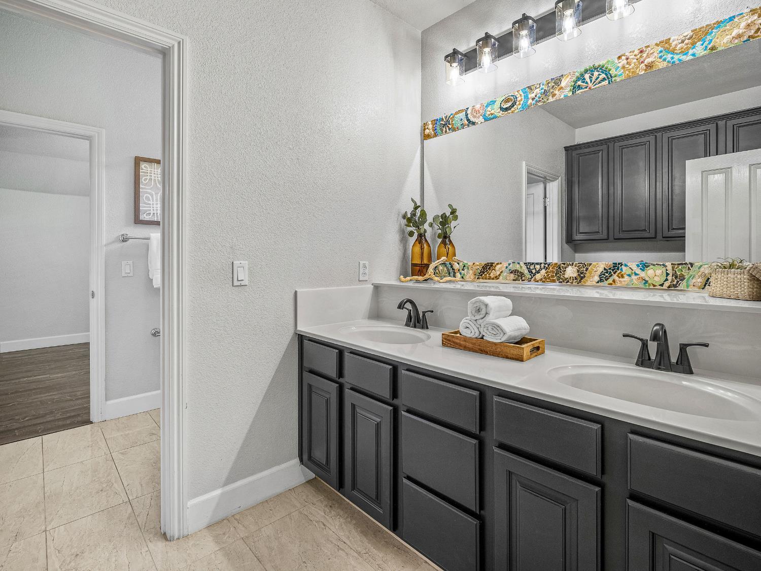 El Dorado Hills, California, 95762, United States, 5 Bedrooms Bedrooms, ,5 BathroomsBathrooms,Residential,For Sale,1914654