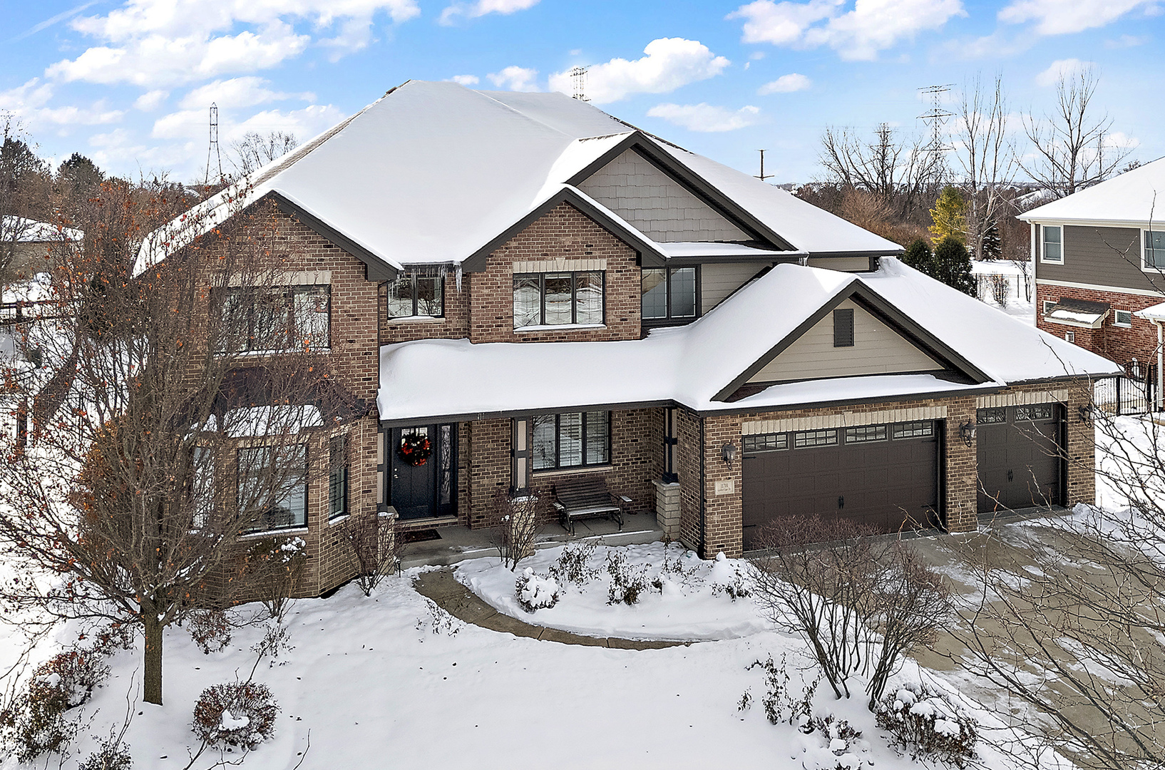 Mokena, Illinois, 60448, United States, 5 Bedrooms Bedrooms, ,4 BathroomsBathrooms,Residential,For Sale,2005248