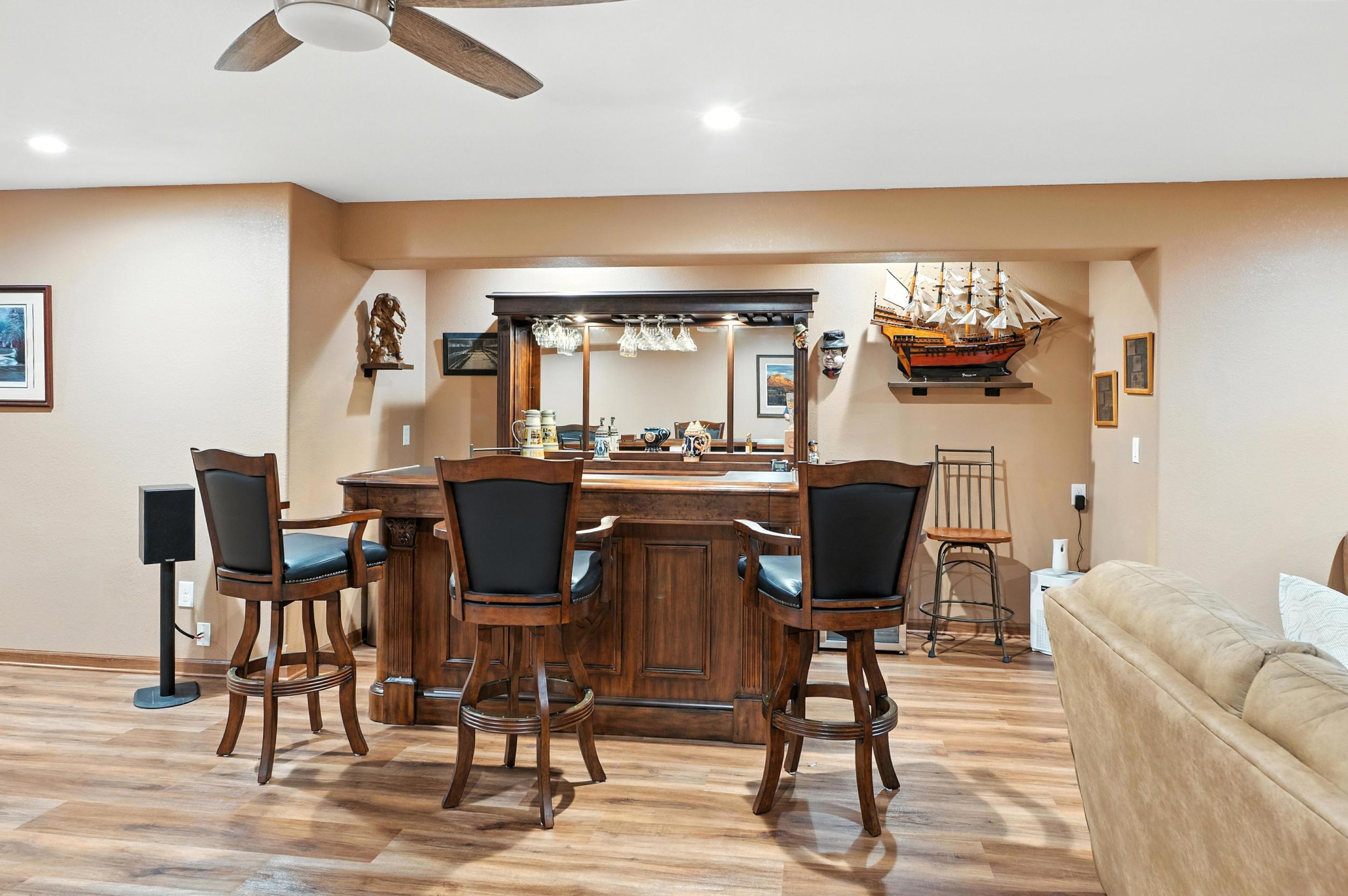 Sussex, Wisconsin, 53089, United States, 4 Bedrooms Bedrooms, ,4 BathroomsBathrooms,Residential,For Sale,1901044