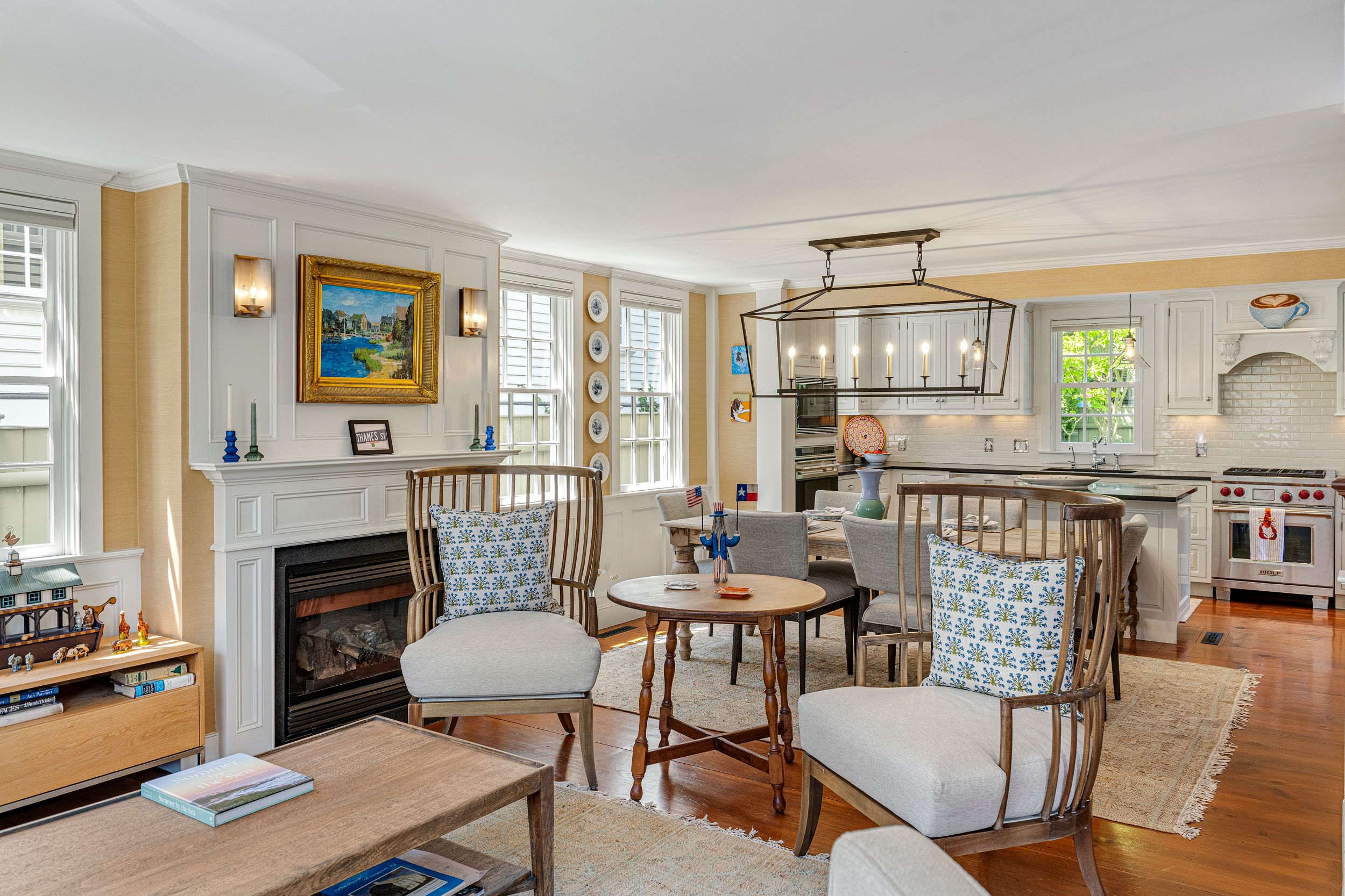  Exquisitely Renovated Home One Block from Water - 物件實景