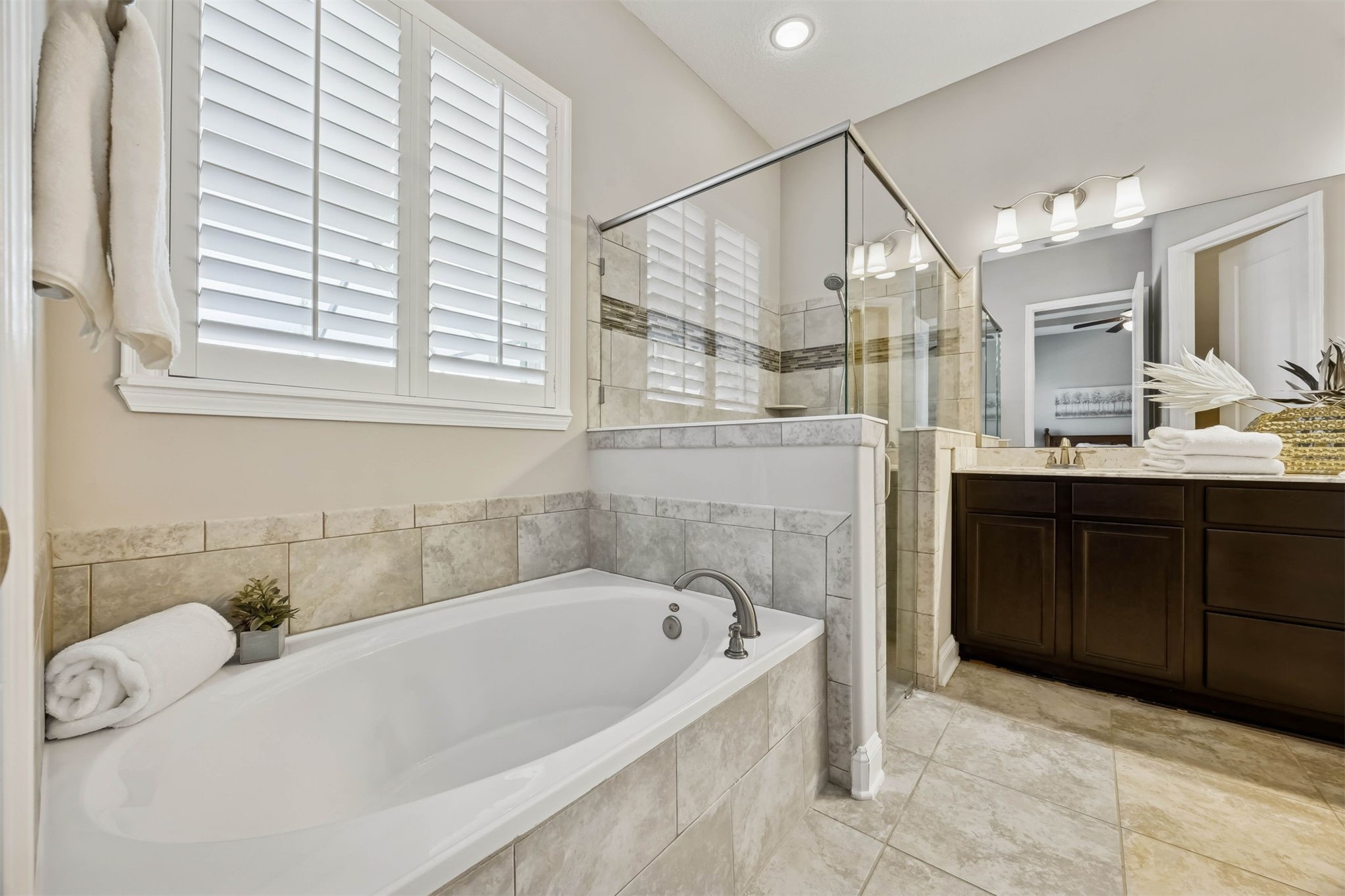 Fernandina Beach, Florida, 32034, United States, 4 Bedrooms Bedrooms, ,3 BathroomsBathrooms,Residential,For Sale,2022820
