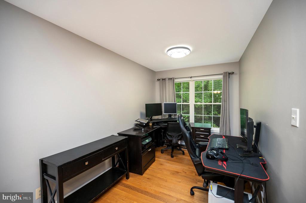 Fredericksburg, Virginia, 22406, United States, 3 Bedrooms Bedrooms, ,2 BathroomsBathrooms,Residential,For Sale,2049336