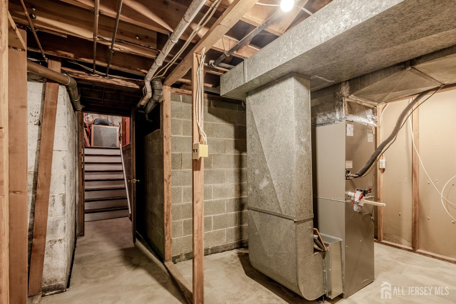 East Brunswick, New Jersey, 08816, United States, 4 Bedrooms Bedrooms, ,4 BathroomsBathrooms,Residential,For Sale,1900919