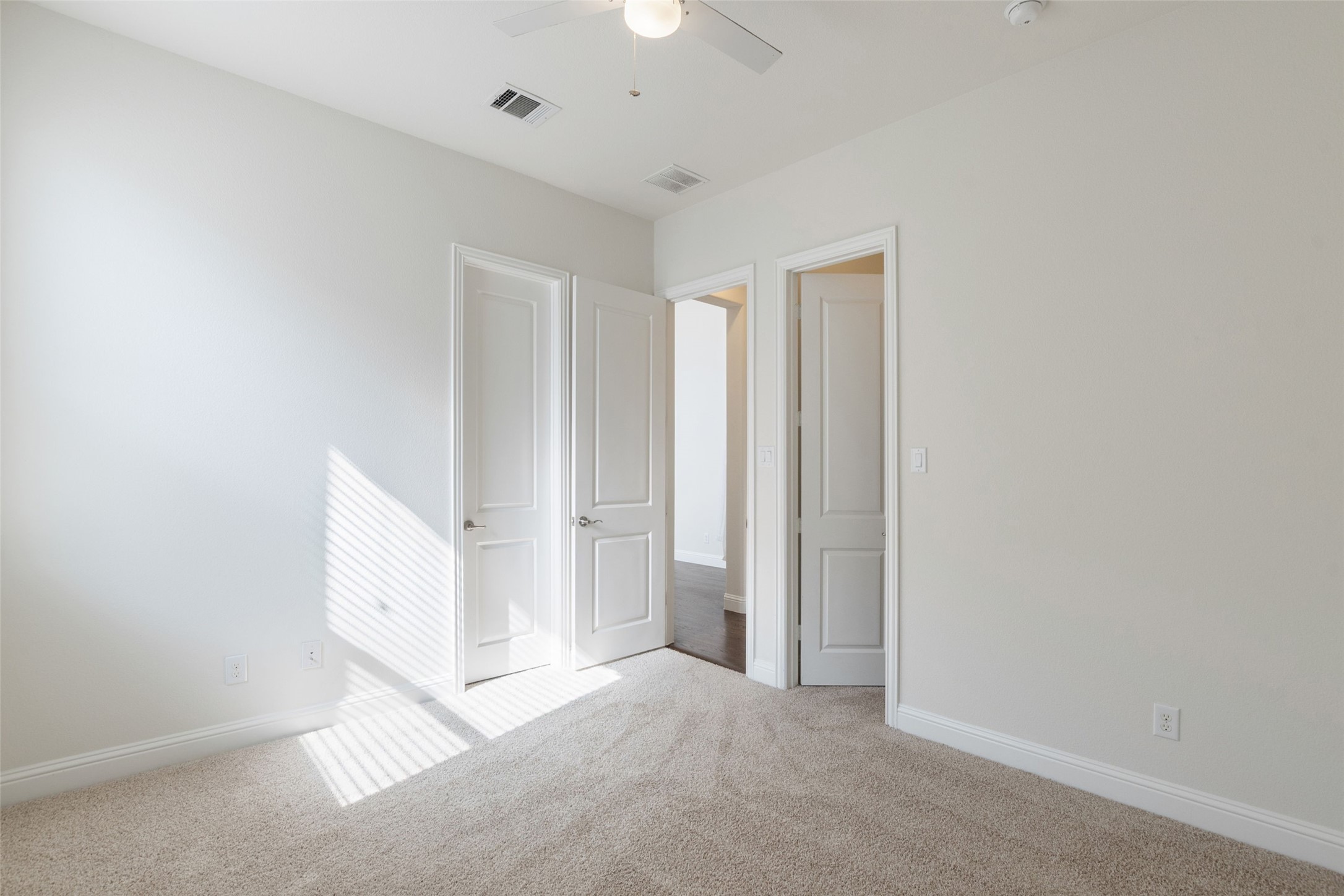 McKinney, Texas, 75071, United States, 5 Bedrooms Bedrooms, ,5 BathroomsBathrooms,Residential,For Sale,1986552