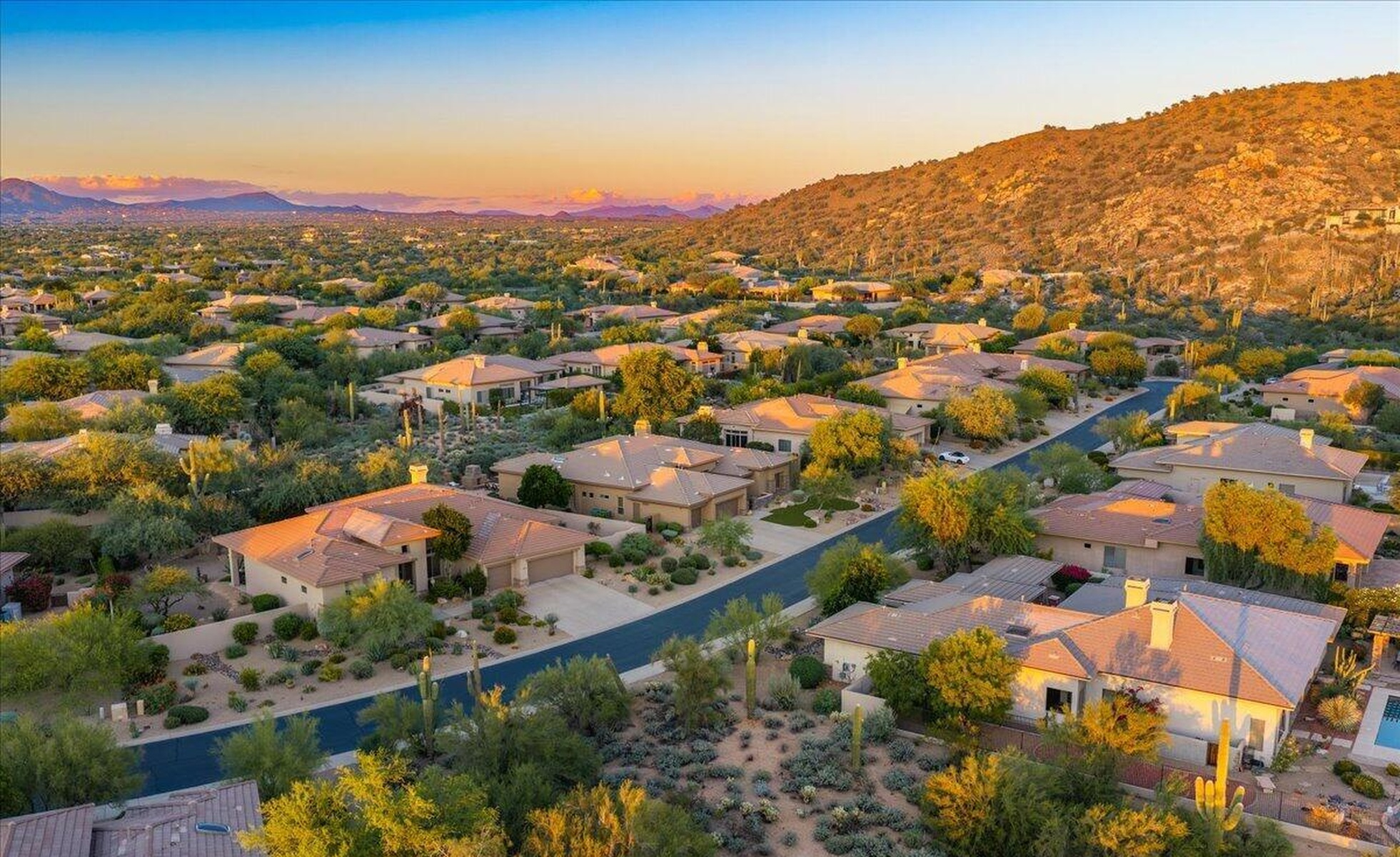  7696 E Moura Dr  Scottsdale, AZ - 物件實景