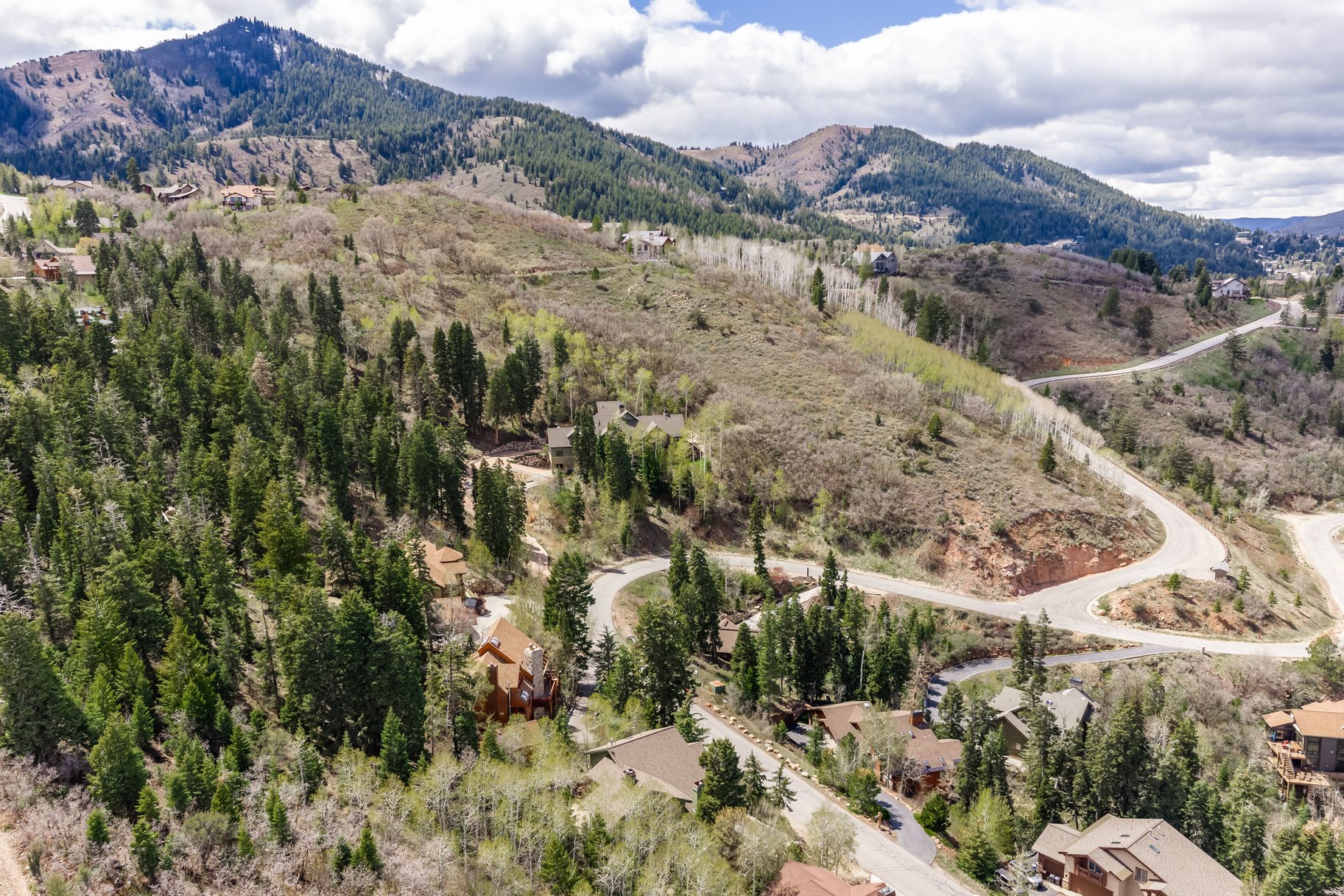  Nature-Inspired Living in the Heart of Park City