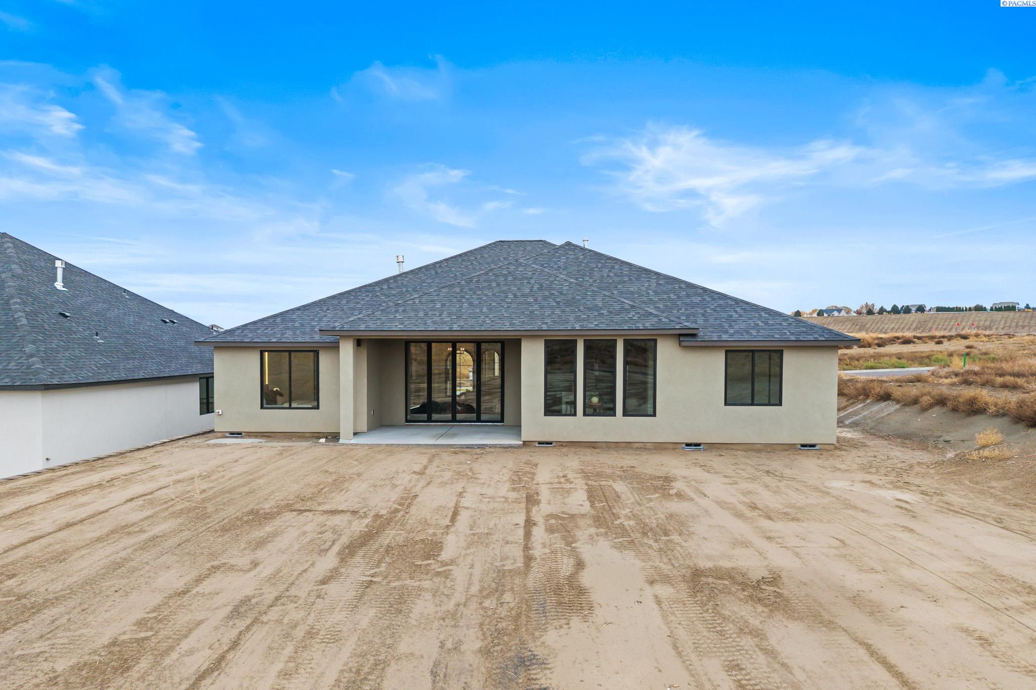 Richland, Washington, 99352, United States, 4 Bedrooms Bedrooms, ,2 BathroomsBathrooms,Residential,For Sale,2000118