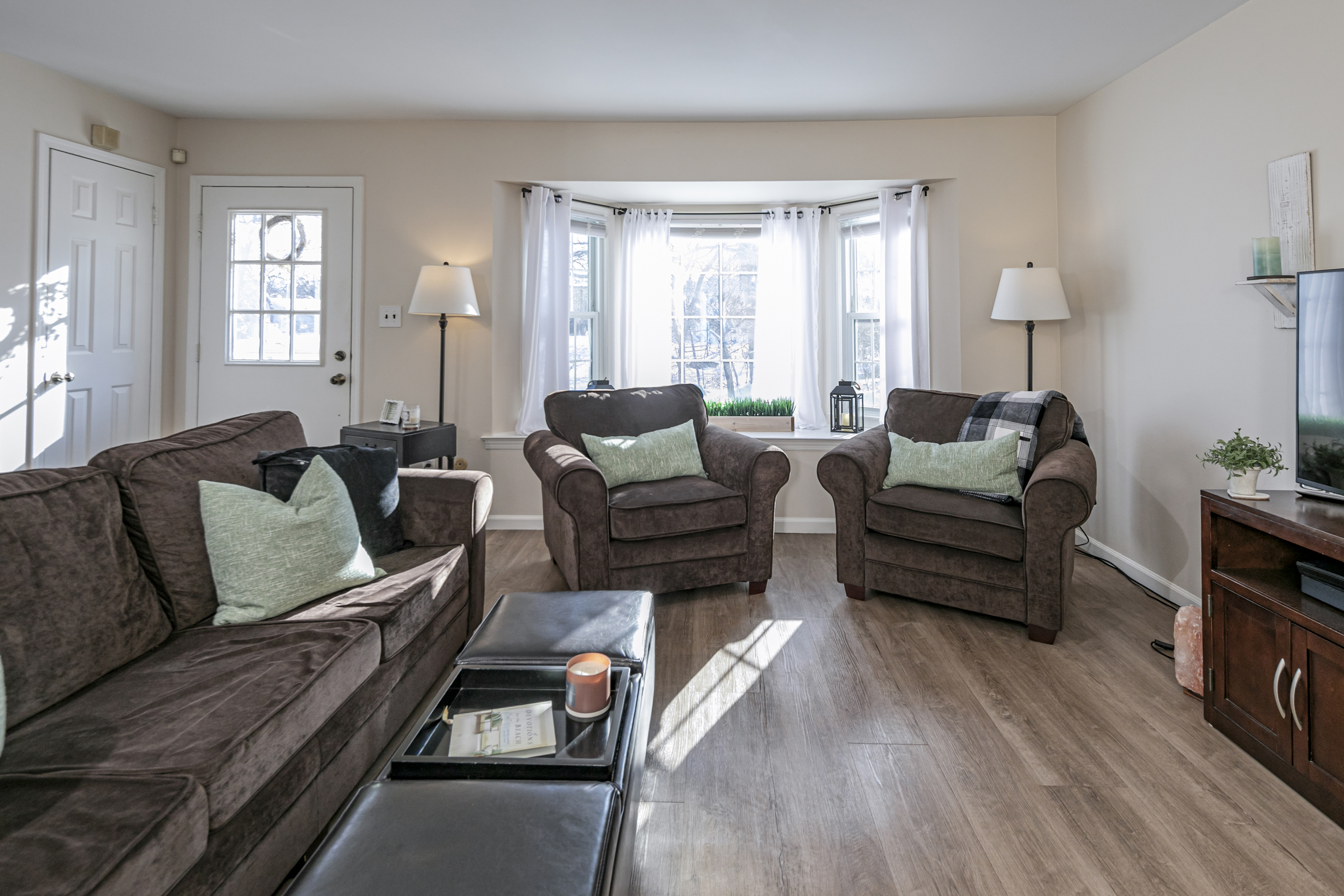  Williamsburg Square Townhouse with New Kitchen, Floors & Bath - 物件實景