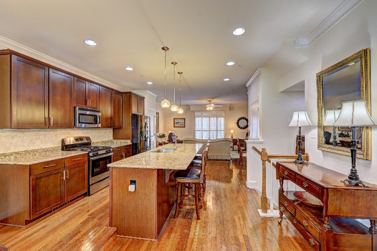 Williamsburg, Virginia, 23188, United States, 2 Bedrooms Bedrooms, ,4 BathroomsBathrooms,Residential,For Sale,1976349