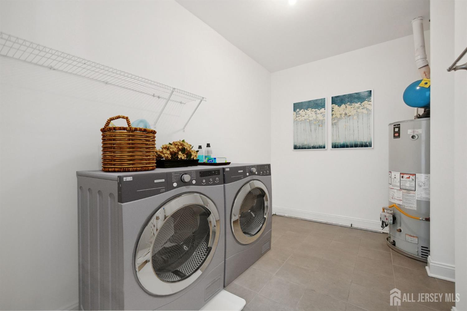 Franklin Twsp, New Jersey, 08873, United States, 2 Bedrooms Bedrooms, ,3 BathroomsBathrooms,Residential,For Sale,2003285