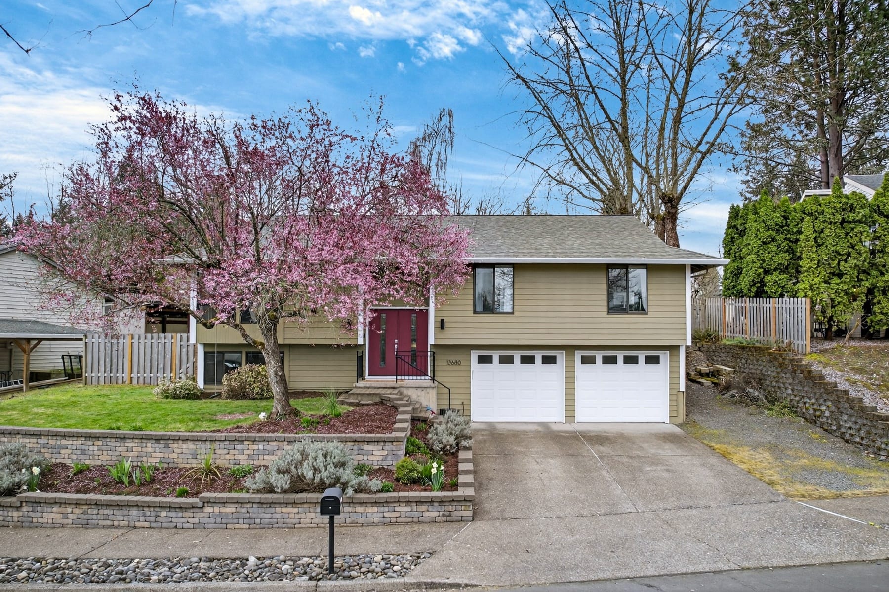  13680 SW BEREA DR Tigard, OR 97223 - 物件實景