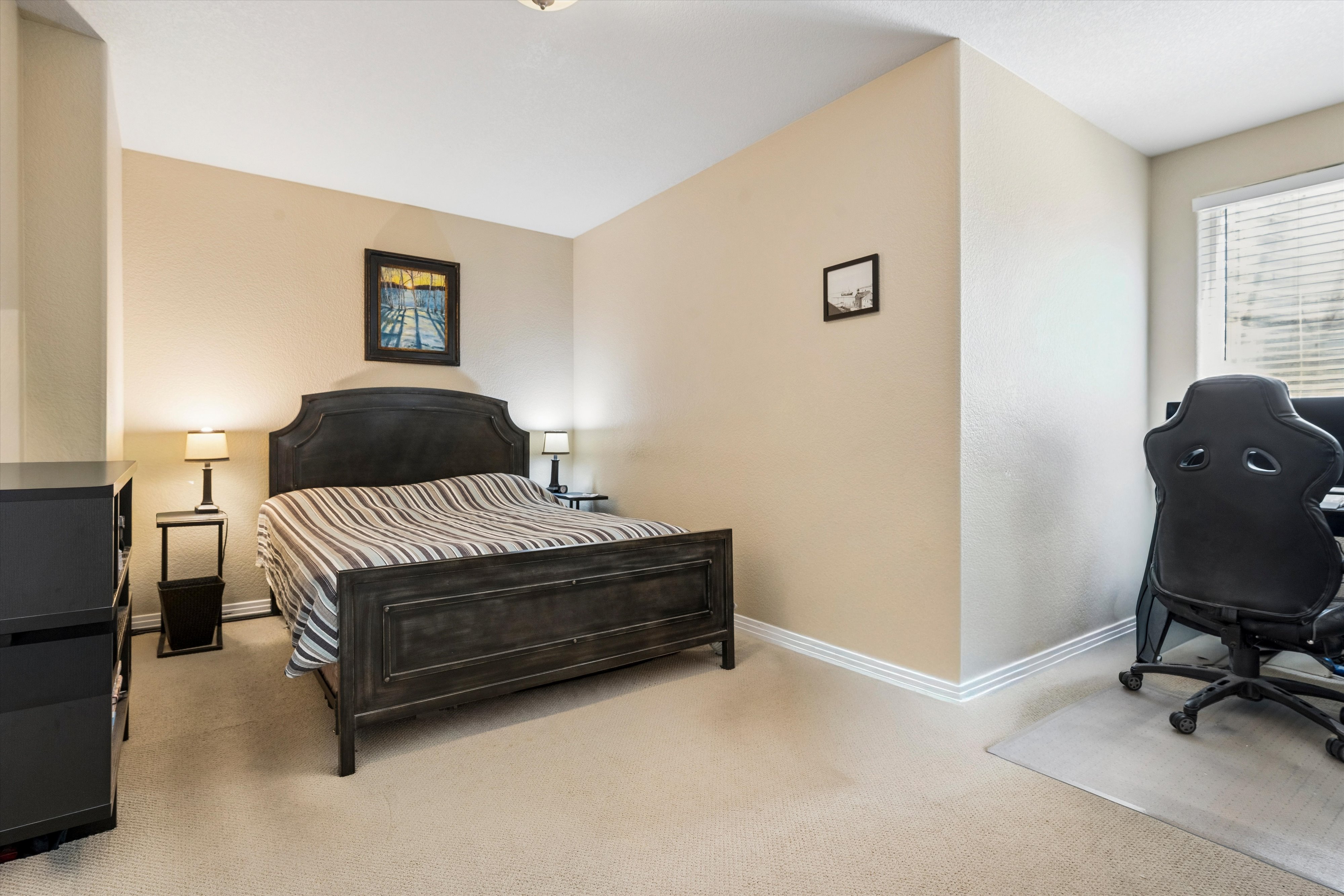  Rarely available corner unit in Carriage Court - 物件實景
