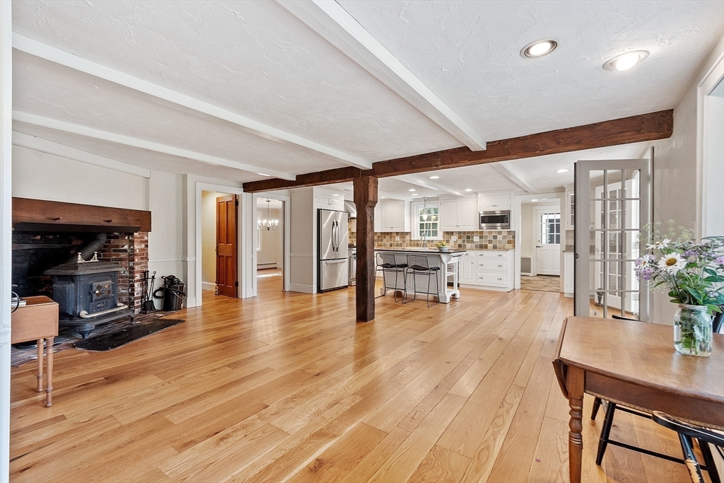 Harvard, Massachusetts, 01451, United States, 4 Bedrooms Bedrooms, ,3 BathroomsBathrooms,Residential,For Sale,1895832