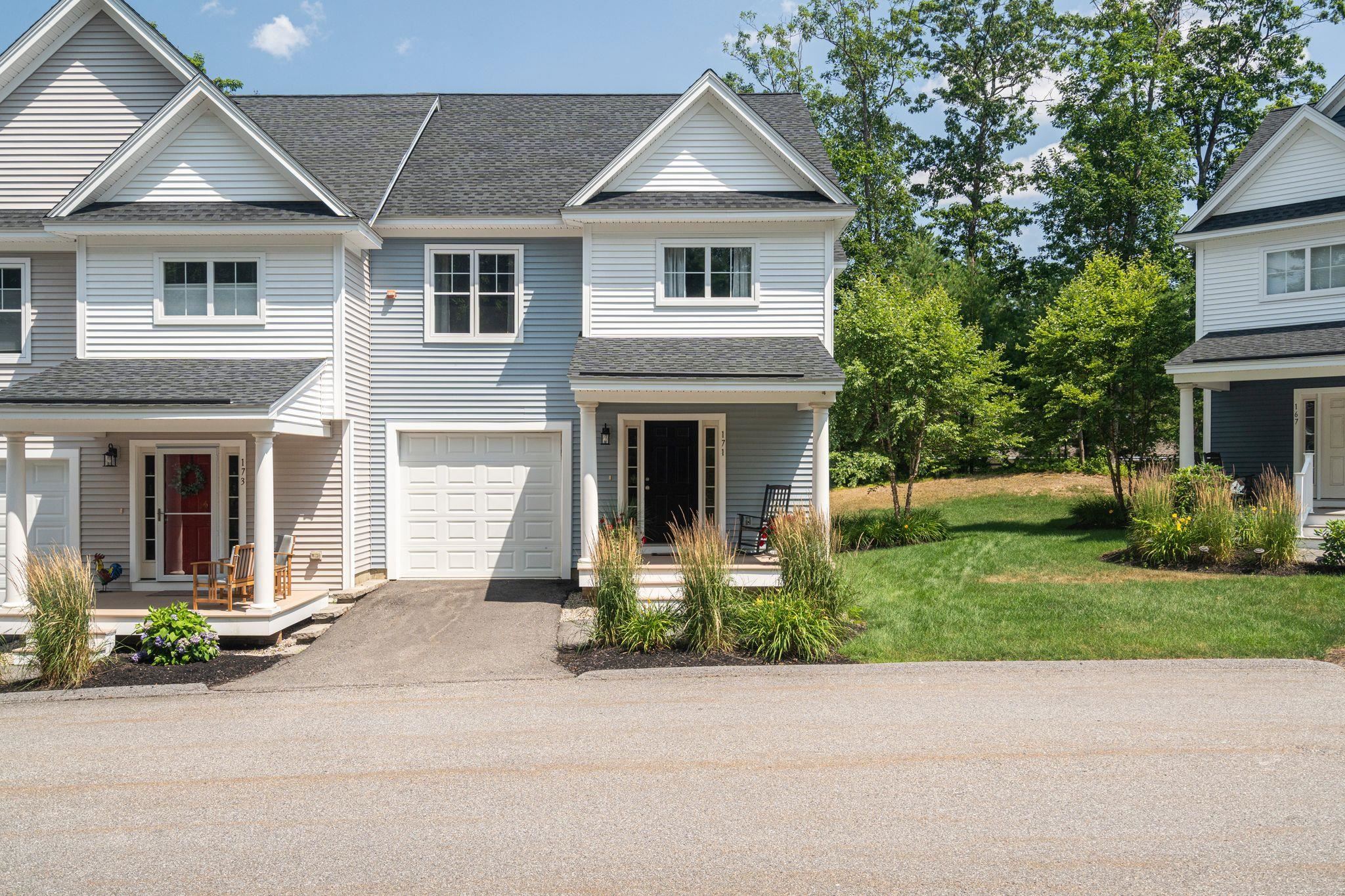 Manchester, New Hampshire, 03102, United States, 3 Bedrooms Bedrooms, ,2 BathroomsBathrooms,Residential,For Sale,1940953