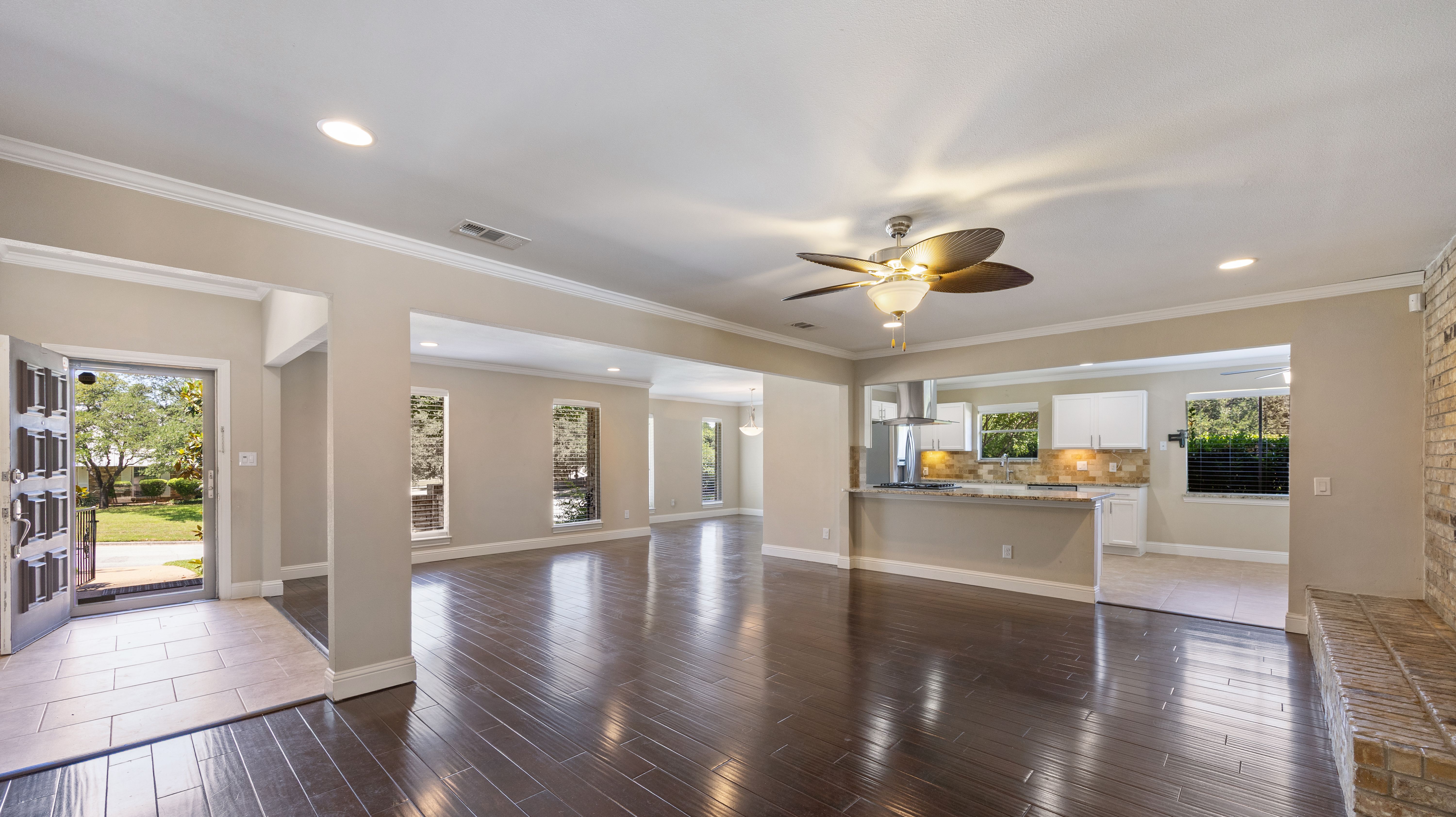  1101 Montego Road, Fort Worth, TX, 76116 - 物件實景