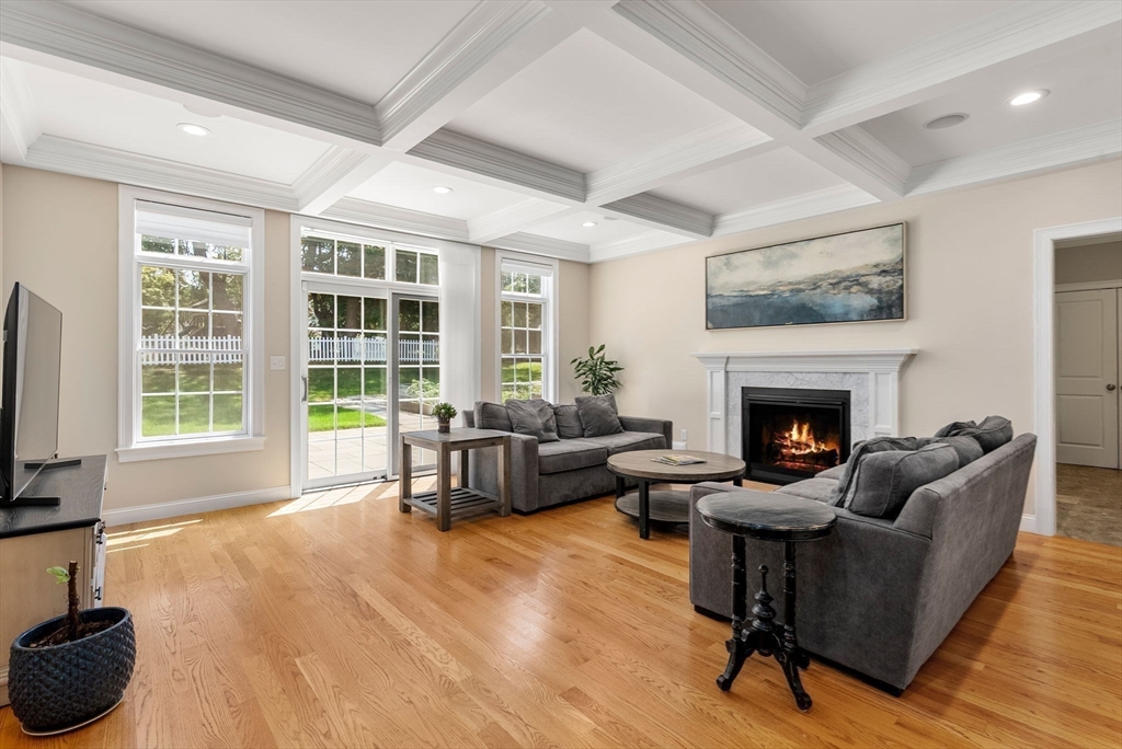Wellesley, Massachusetts, 02482, United States, 6 Bedrooms Bedrooms, ,7 BathroomsBathrooms,Residential,For Sale,1918672