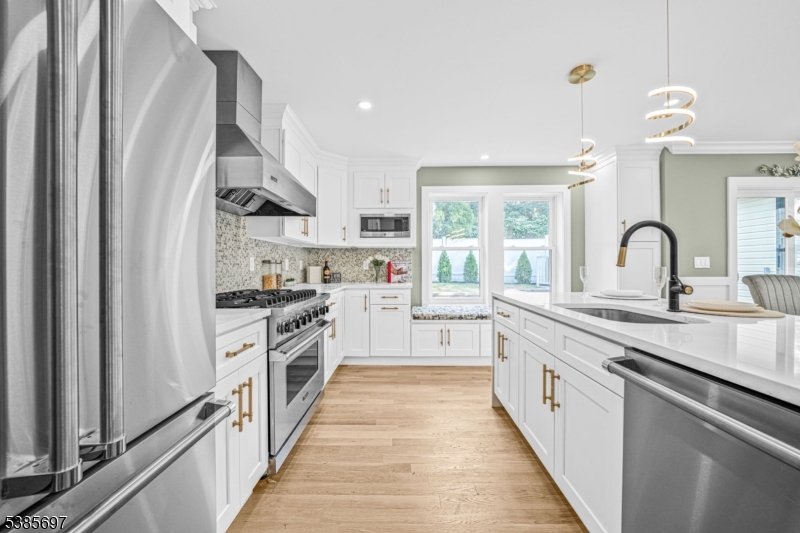 Maplewood Twp., New Jersey, 07040, United States, 4 Bedrooms Bedrooms, ,4 BathroomsBathrooms,Residential,For Sale,1950827