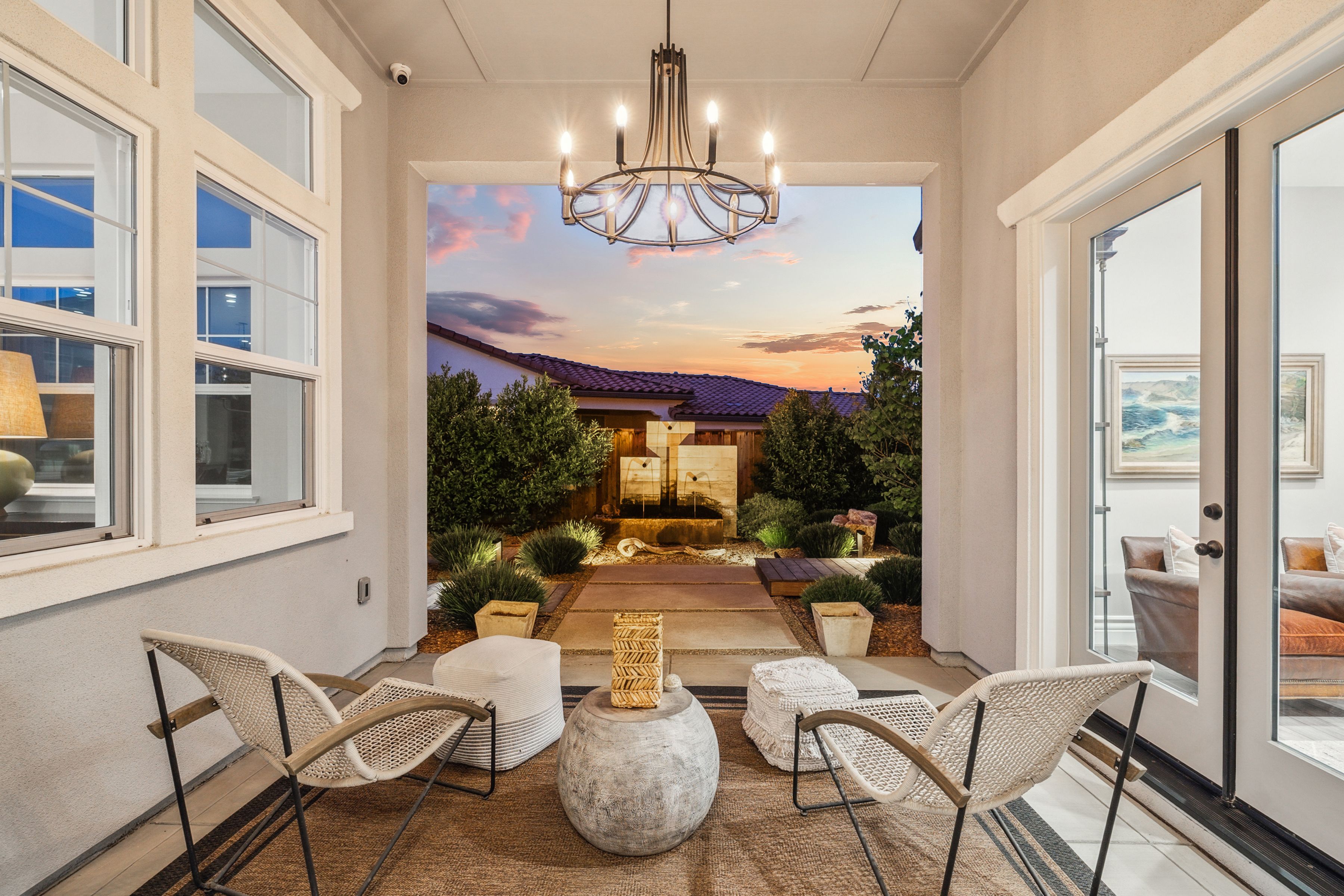  3007 Bluffs Drive - 物件實景