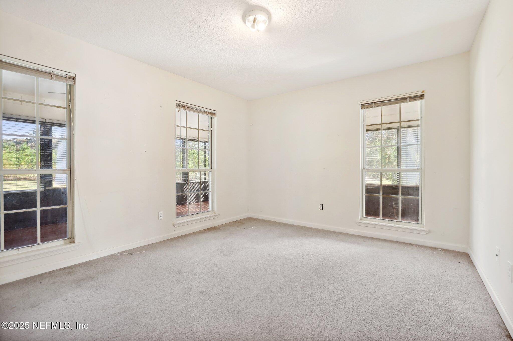 Jacksonville, Florida, 32219, United States, 6 Bedrooms Bedrooms, ,4 BathroomsBathrooms,Residential,For Sale,1908574