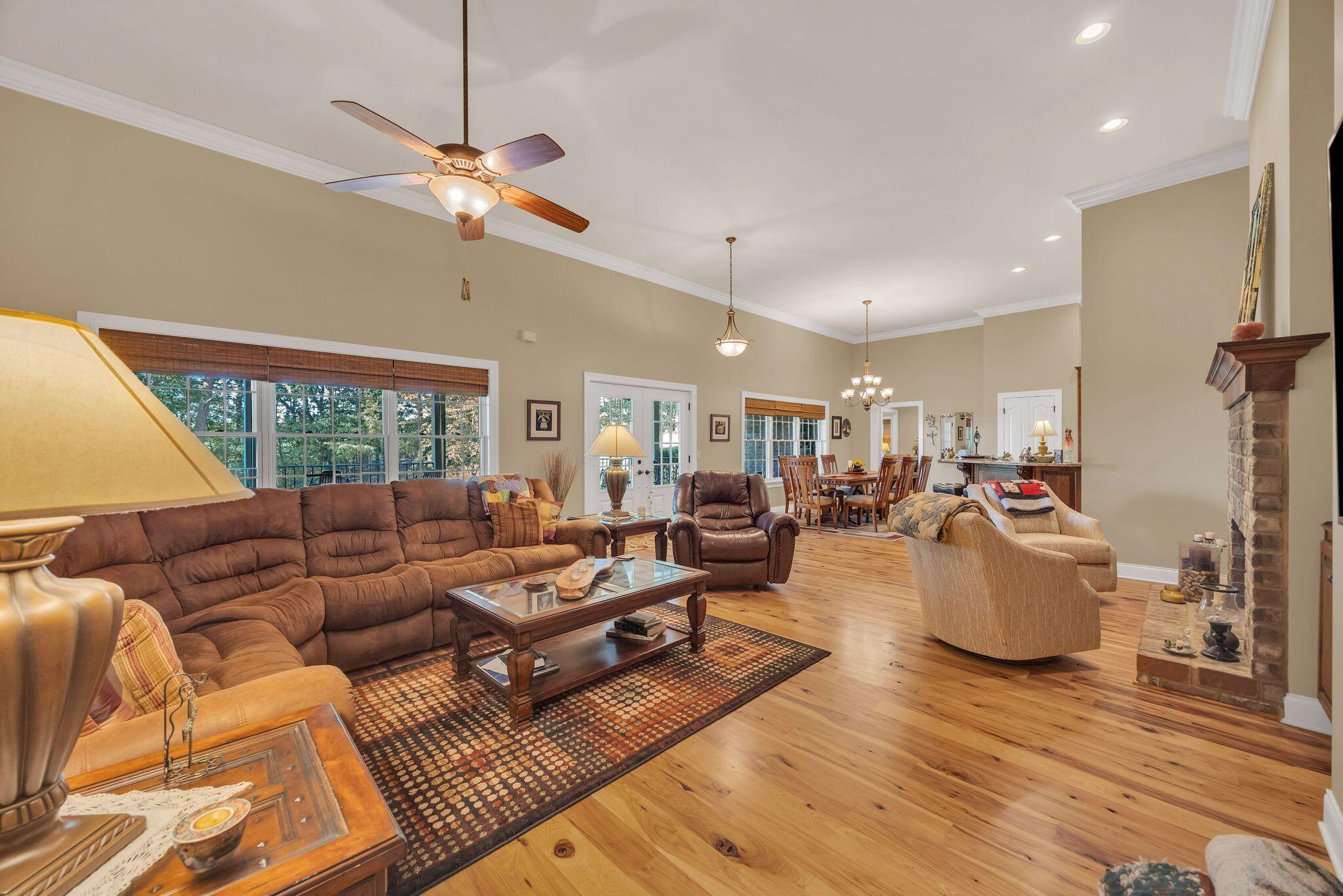 Rising Fawn, Georgia, 30738, United States, 3 Bedrooms Bedrooms, ,5 BathroomsBathrooms,Residential,For Sale,1982242