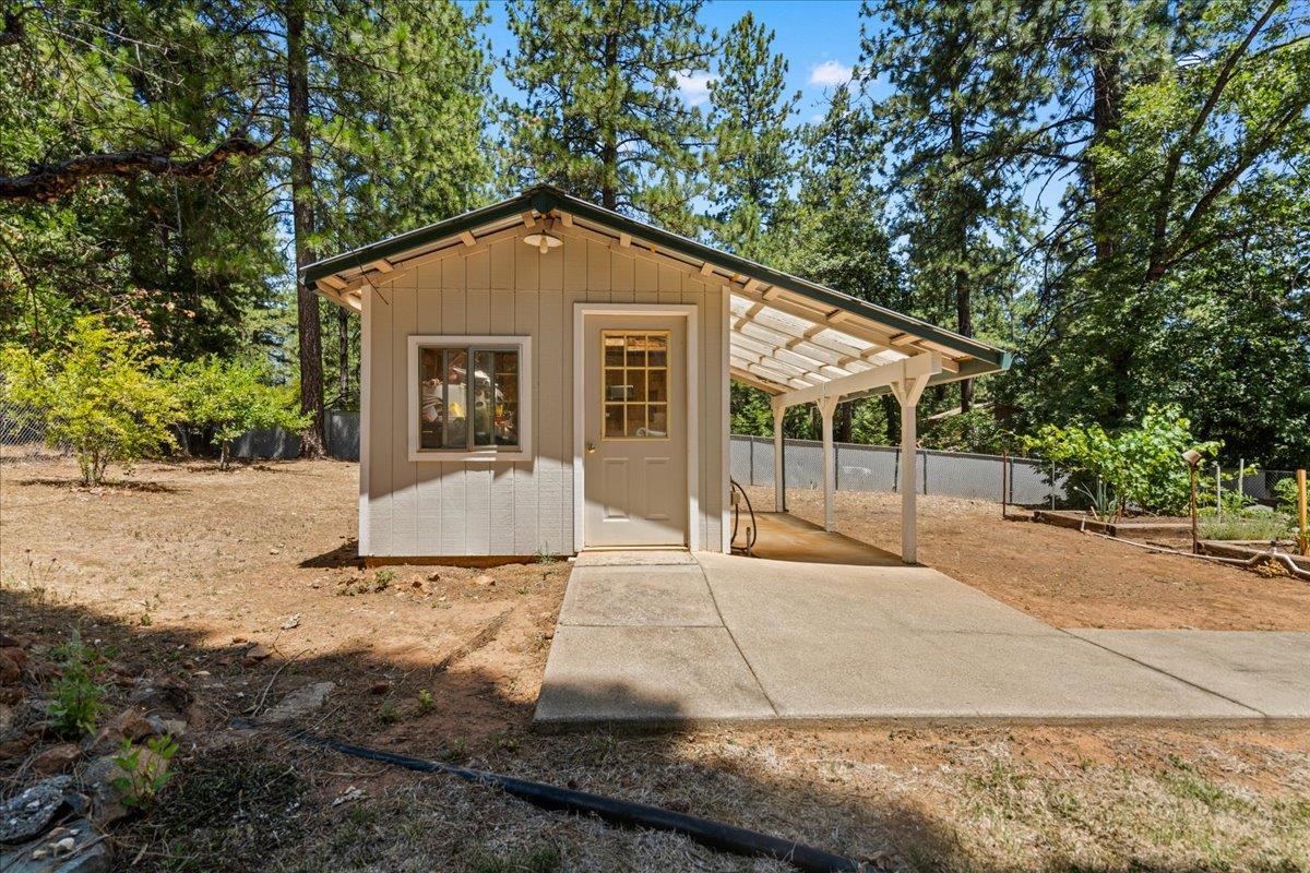 Grass Valley, California, 95949, United States, 3 Bedrooms Bedrooms, ,3 BathroomsBathrooms,Residential,For Sale,1928766