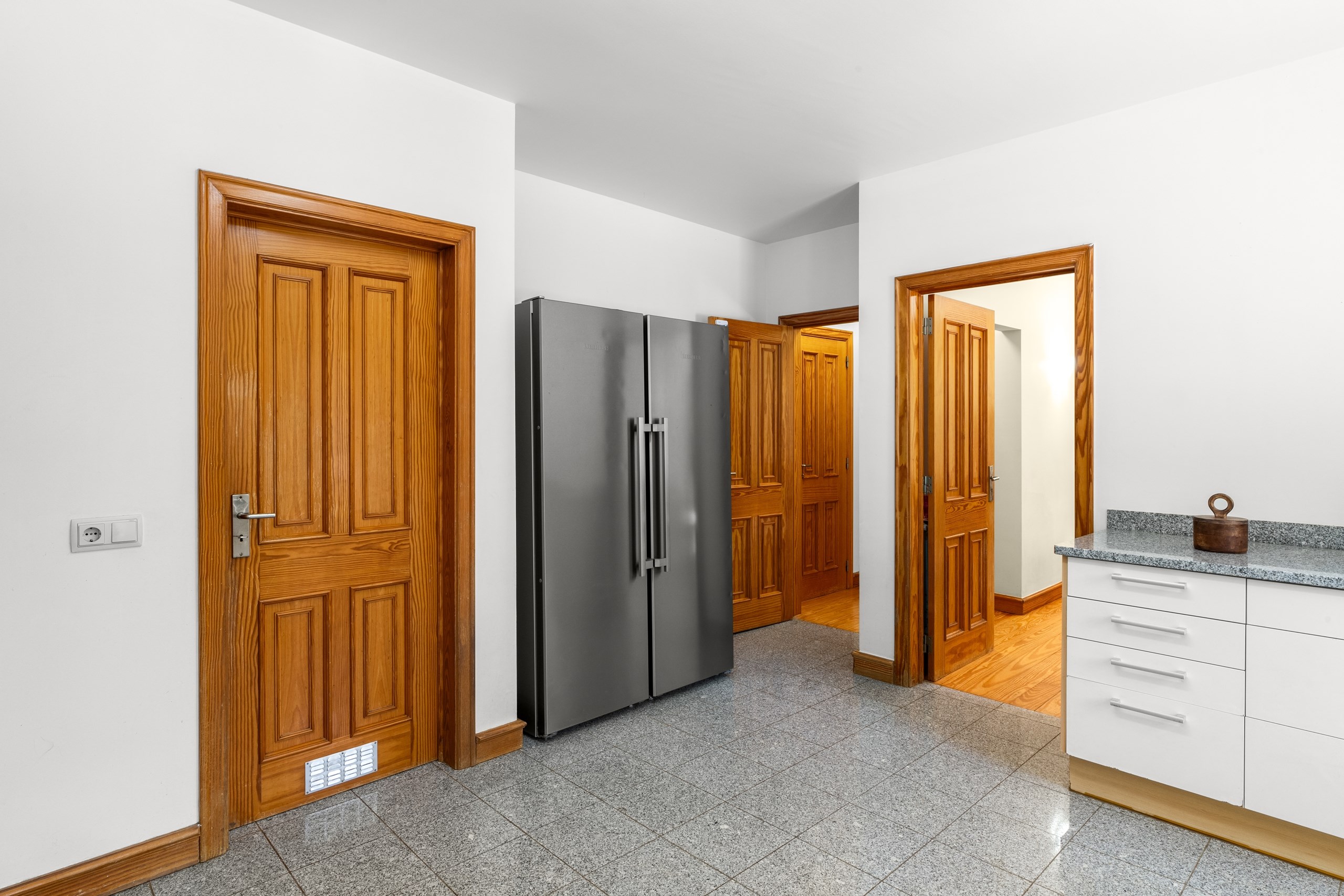 Cascais, Lisbon, 2750-642, PT, 4 Bedrooms Bedrooms, ,3 BathroomsBathrooms,Residential,For Sale,1989663