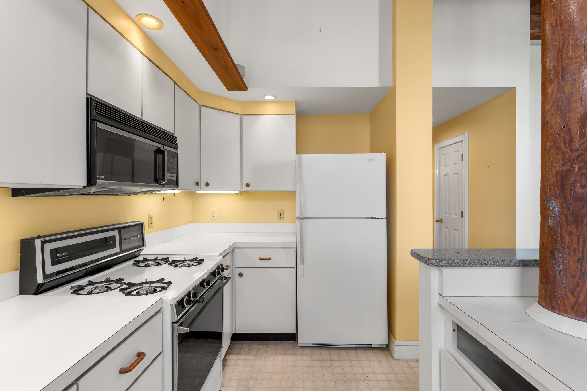  48 Kent St, Newburyport, MA, 01950 - 物件實景