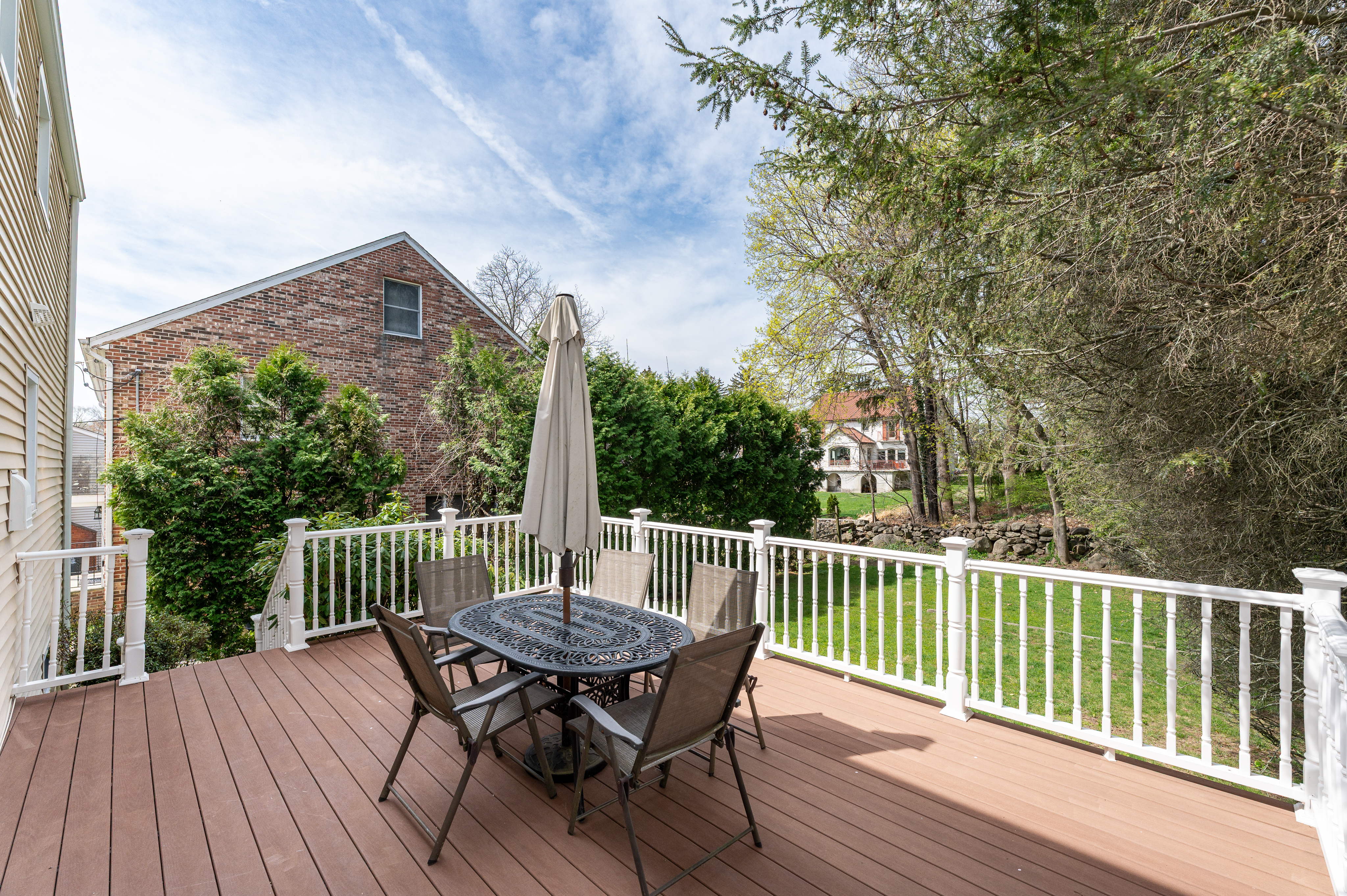  50 Hilltop Avenue - 物件實景