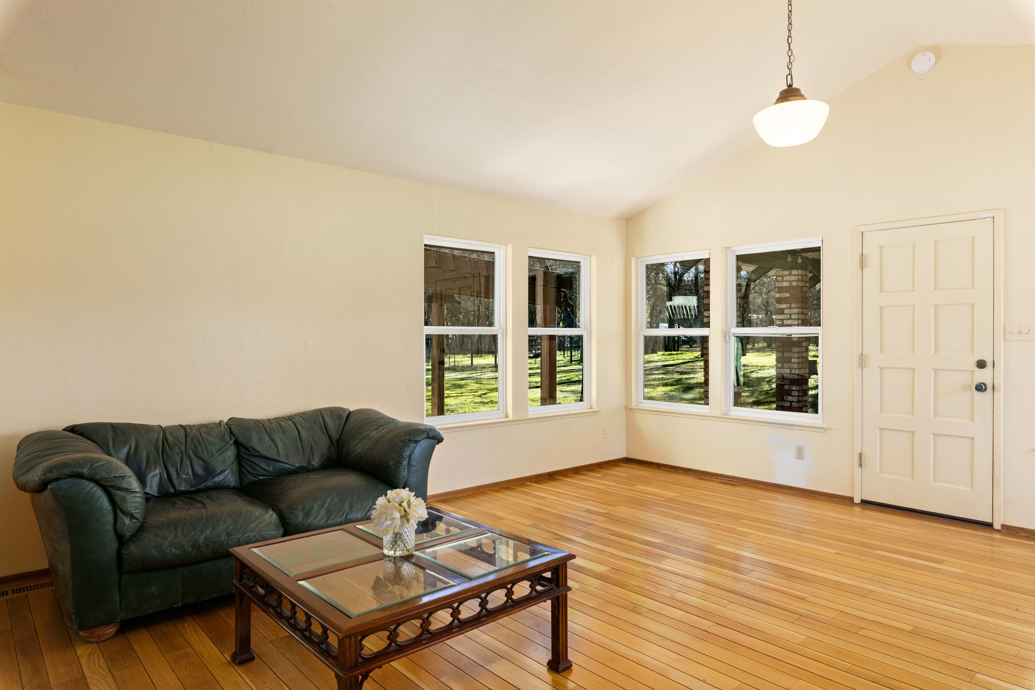  4962 Gaddy Lane - 物件實景