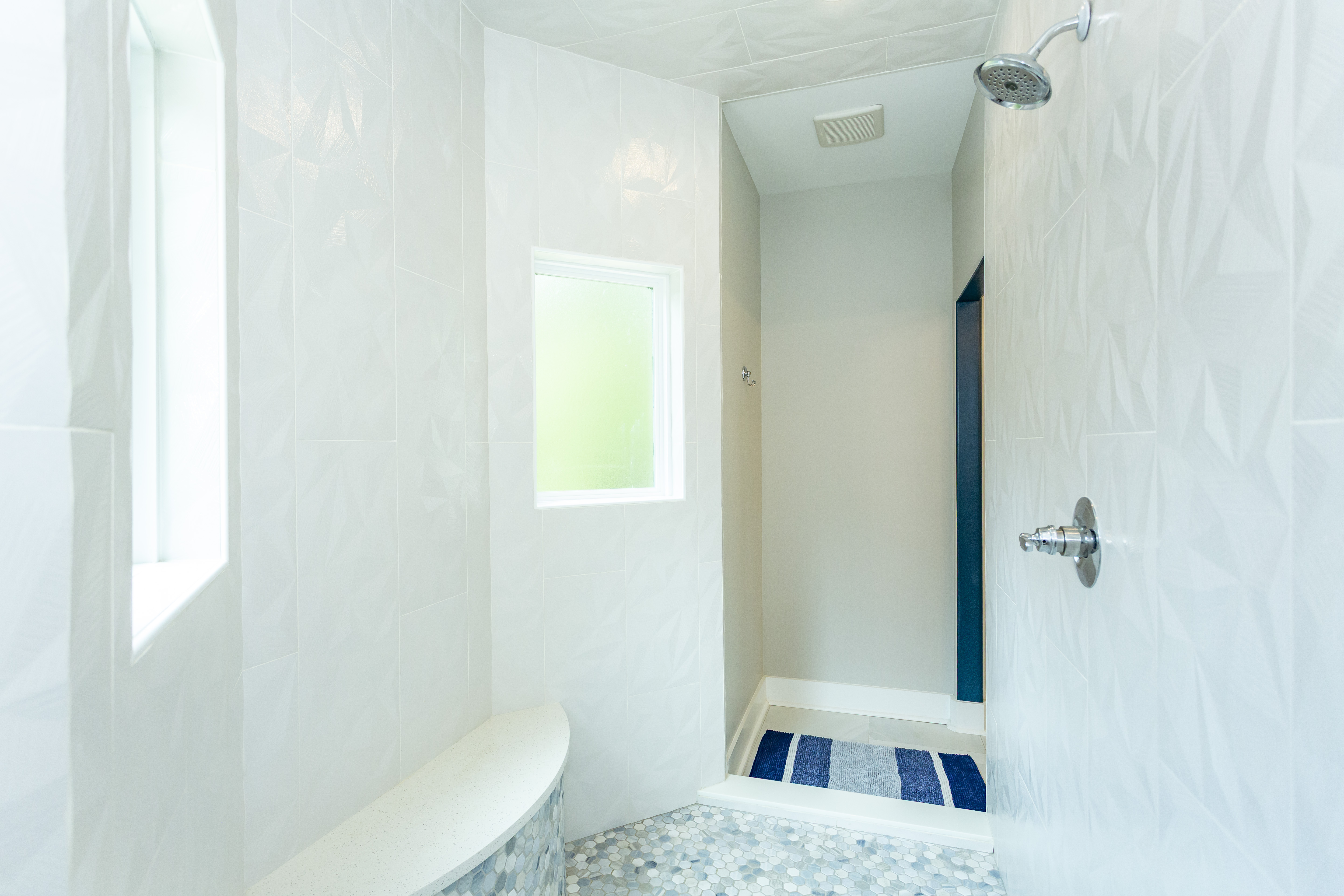 Helena, Alabama, 35080, United States, 5 Bedrooms Bedrooms, ,5 BathroomsBathrooms,Residential,For Sale,1979427