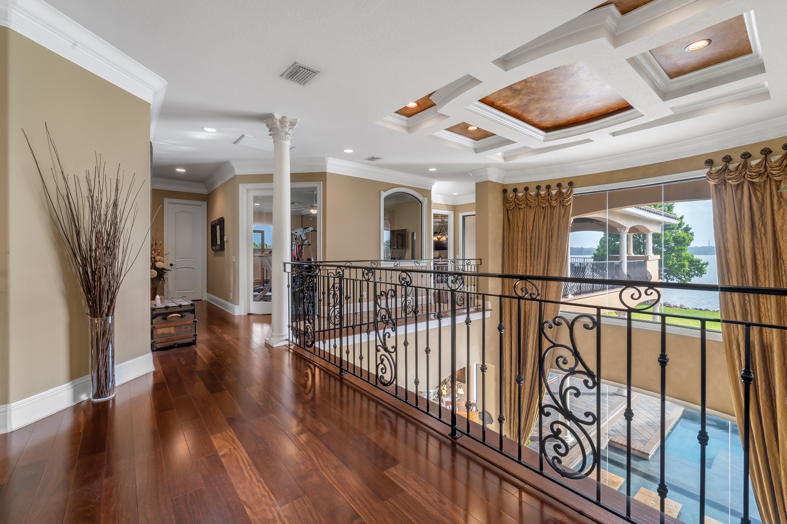 Thonotosassa, Florida, 33592, United States, 5 Bedrooms Bedrooms, ,6 BathroomsBathrooms,Residential,For Sale,1979751